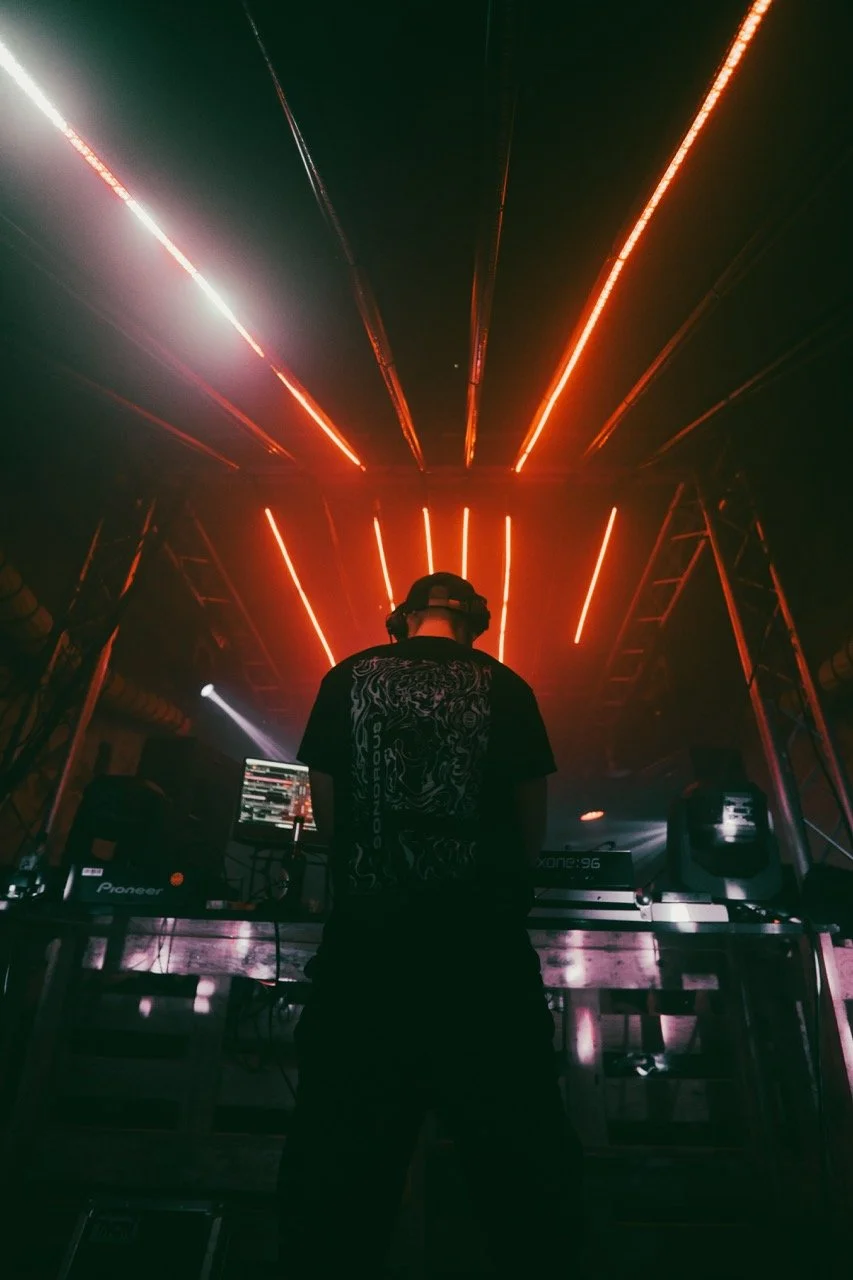 Groß (Jonas Hauptmann-3).jpeg