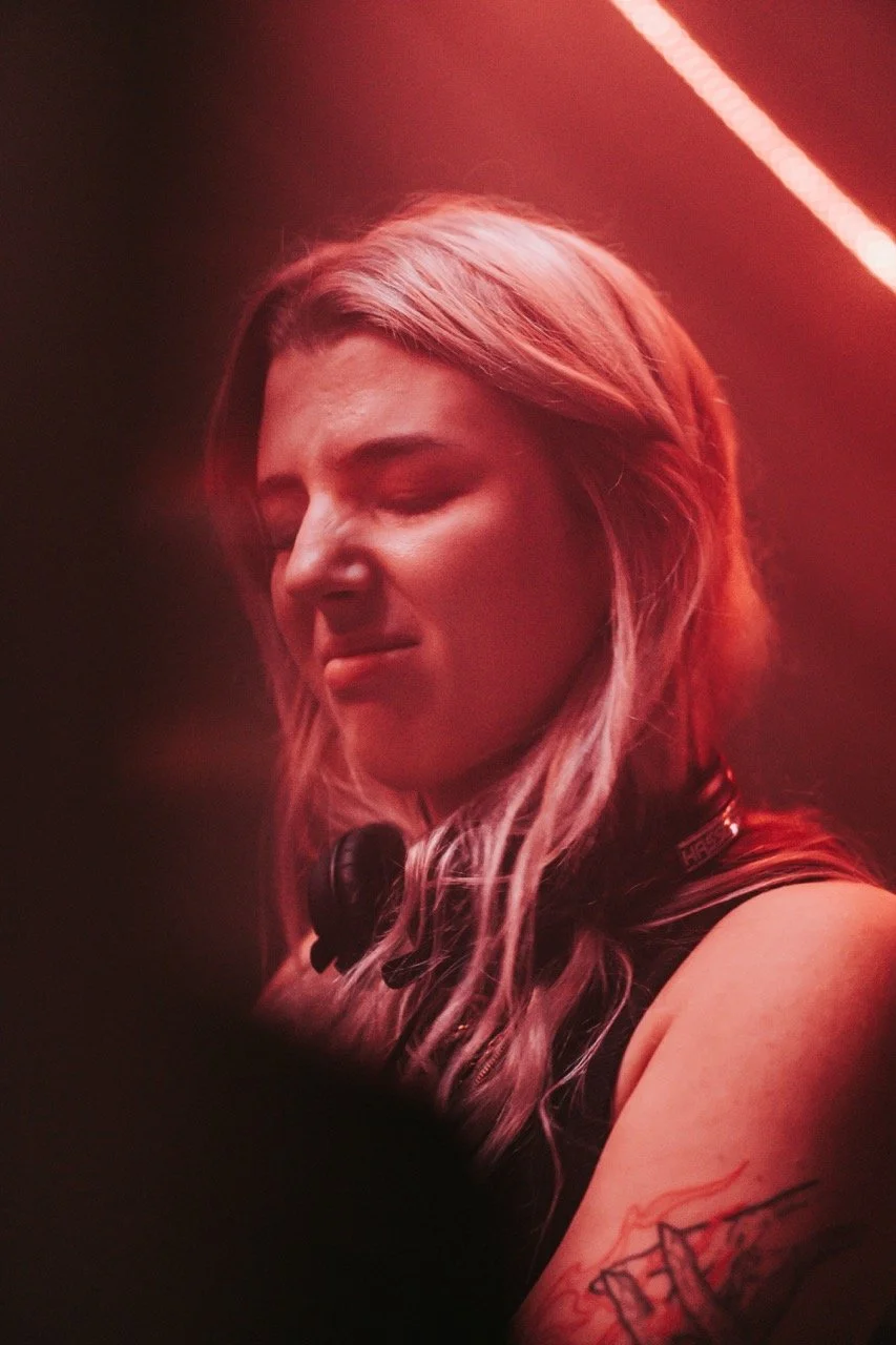 Groß (Hassliebe-1).jpeg