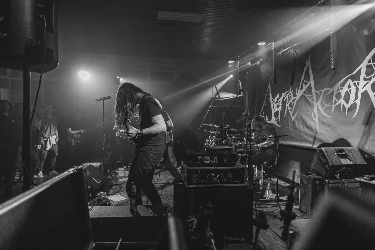 Groß (Detractor-11).jpeg