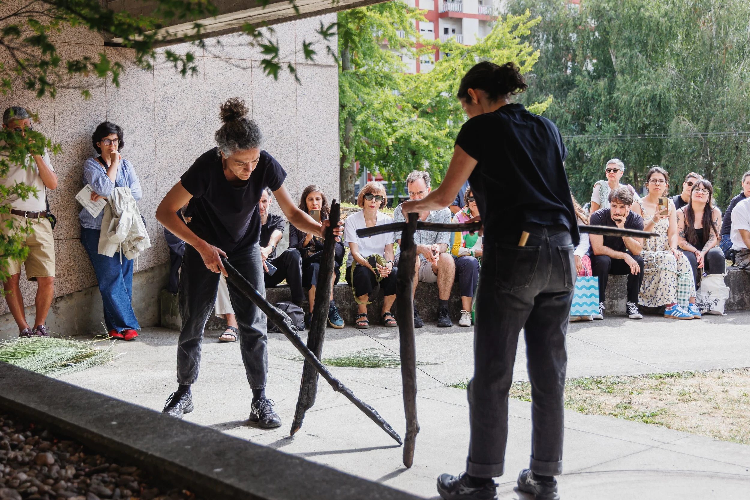 Air, performance, Maia Biennial, photo by Hugo Adelino