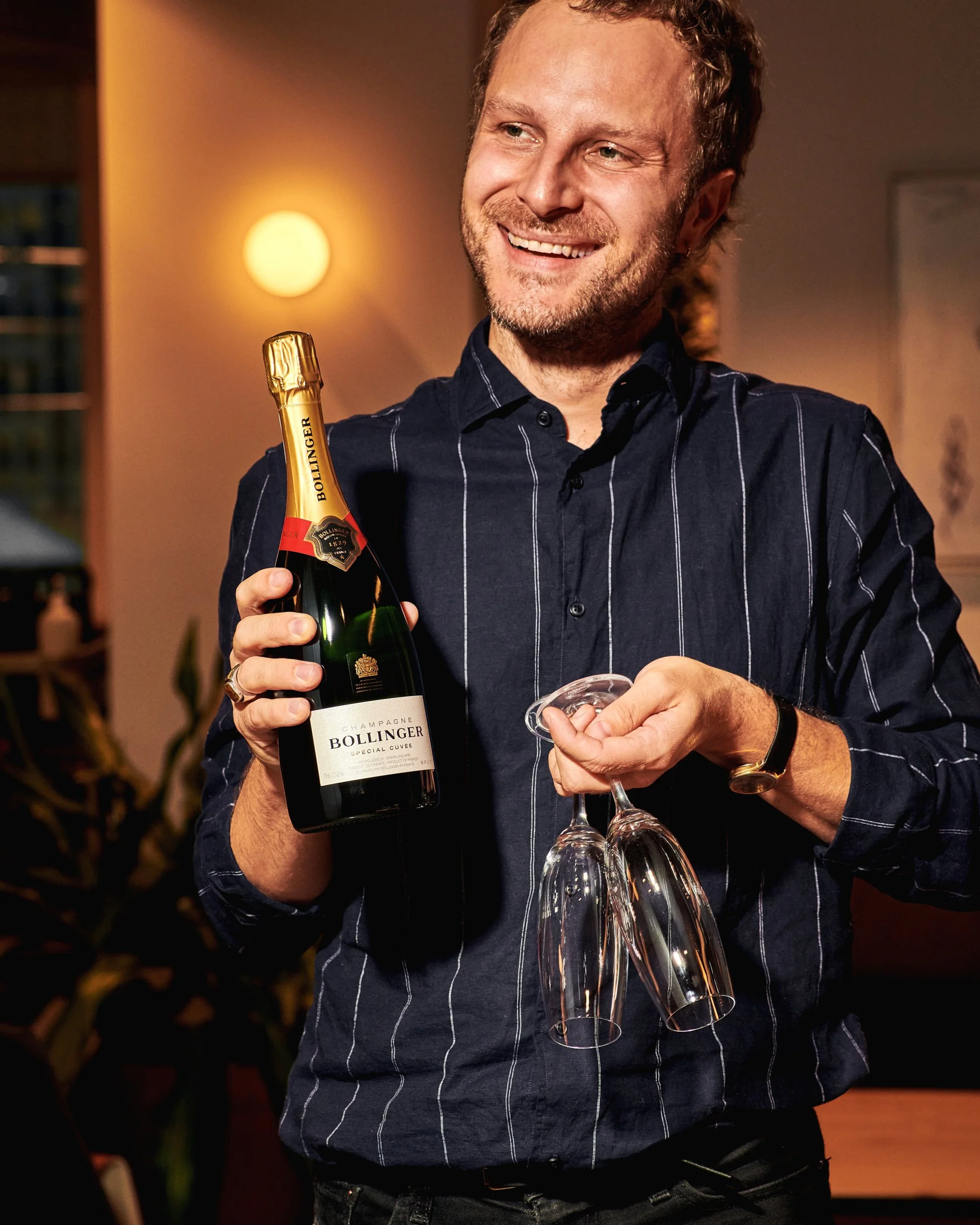 231027_Cossette_SAQ-BollingerSpecialCuveeBrut-597-WEB-WEB.jpg