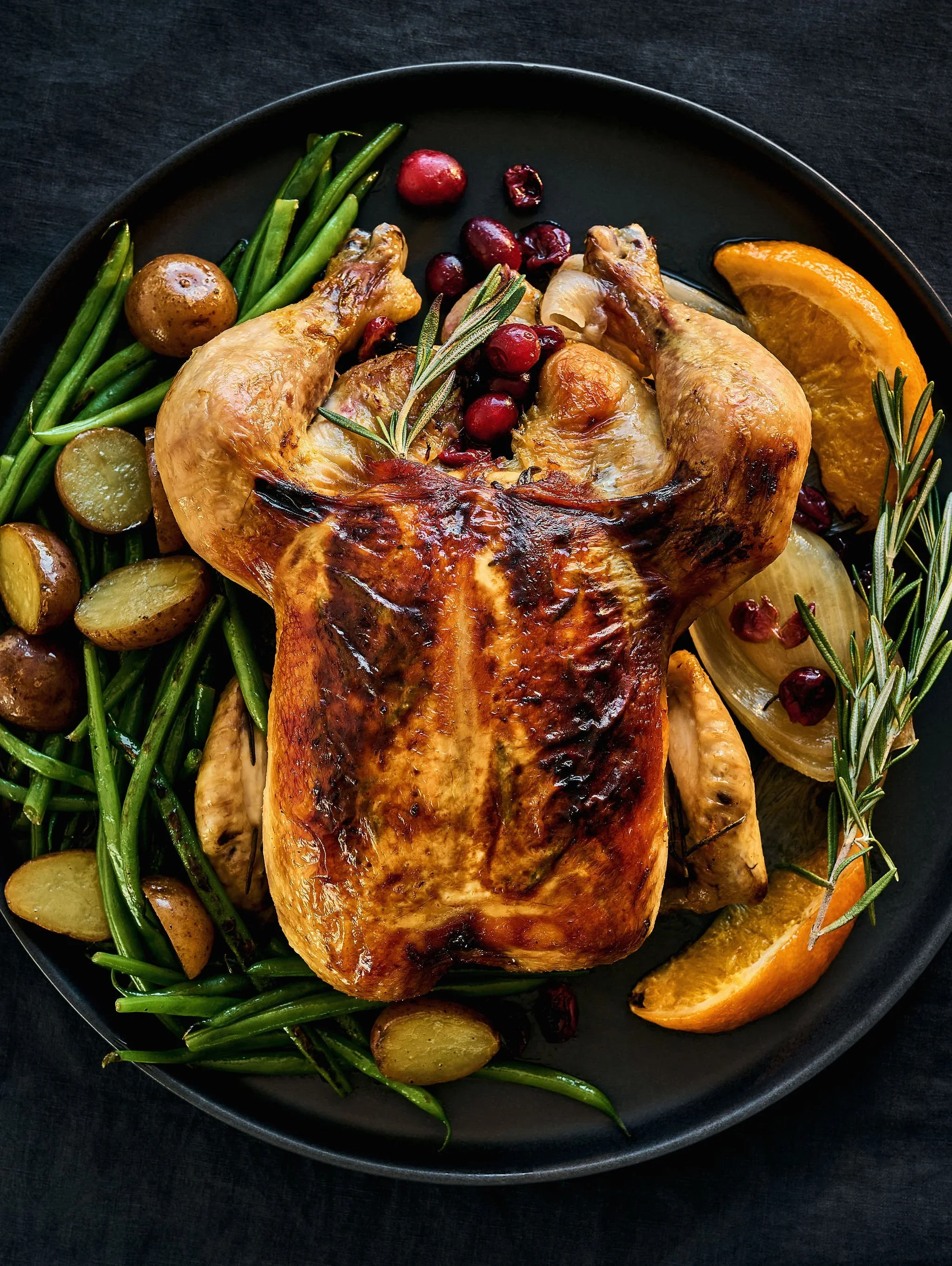 Noel_intime_04-Poulet_roti_canneberges_romarin_orange-sRGB-CROP.webp