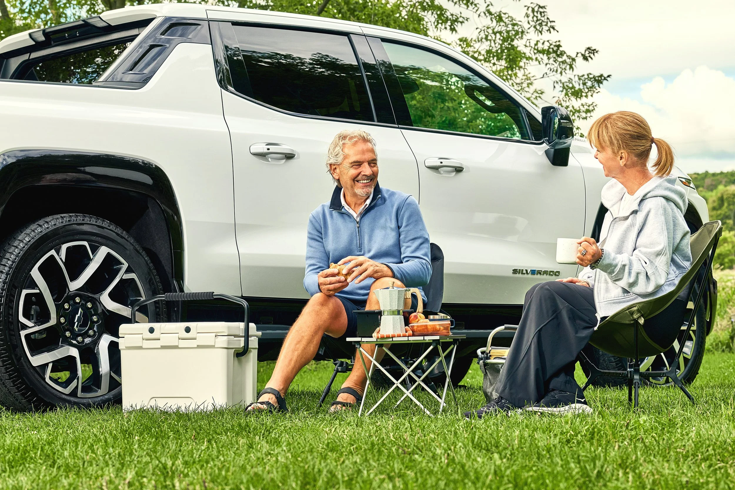 250908_Acolyte_Paille-06-ChevroletSilverado-LIFESTYLE-0544-lr.jpg