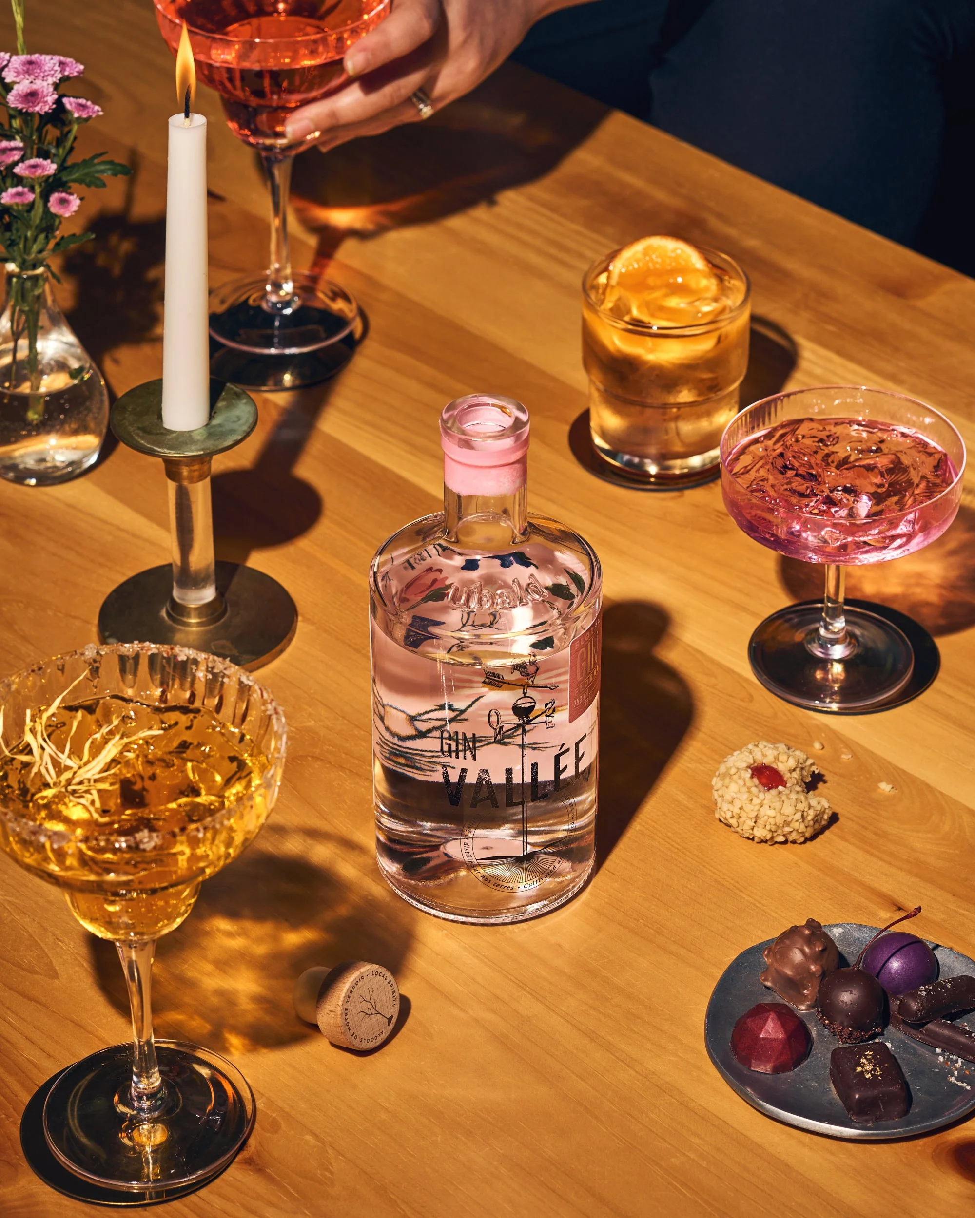 230428_Cossette_SAQ-Ubald-Gin-Floral-0112-WEB.jpg