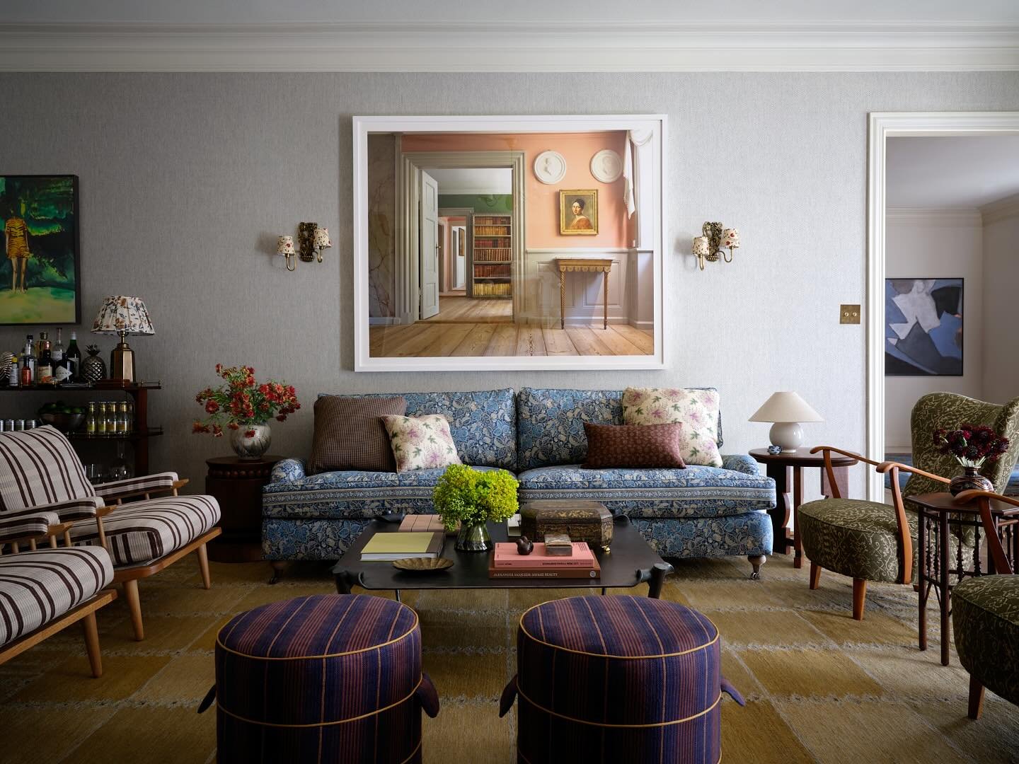 I don&rsquo;t play favorites, but if I did this sofa would be it!

Interiors @dafandco 
Photography @lindsay_brown 
Styling @annkwak