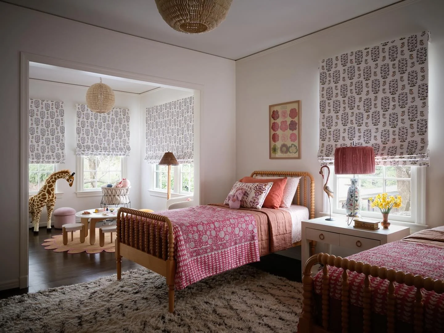 A sister suite! You can almost hear the giggles from here. Maybe some hair pulling but mostly giggles. 

Interiors @dafandco 
📸 @lindsay_brown 
✨ @adamfortner