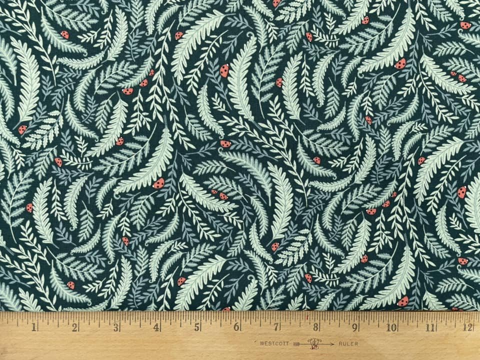 Ladybug Lane Limited Slip Collar - Medium