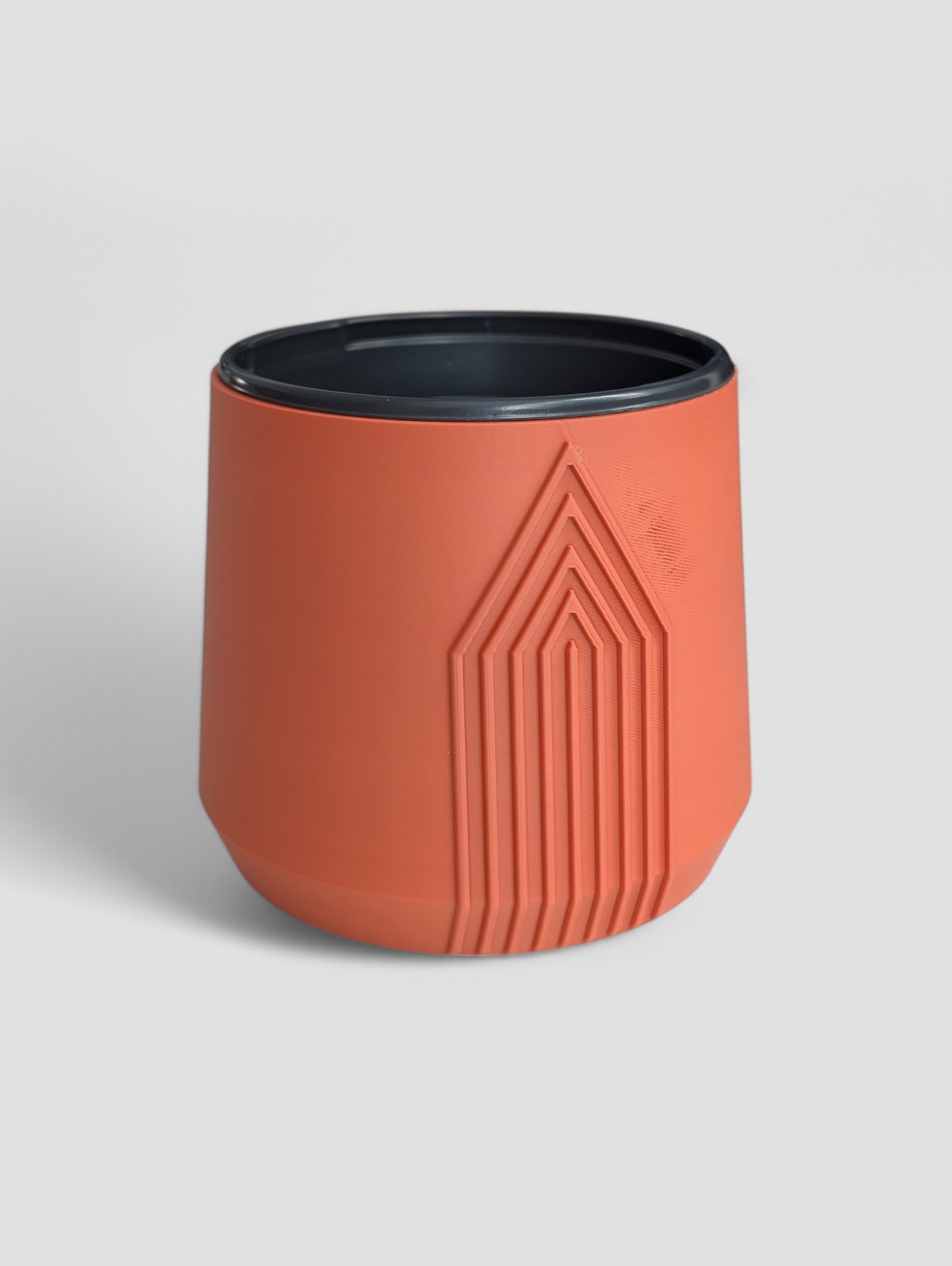 The Peak 4 inch pot with black insert.jpg