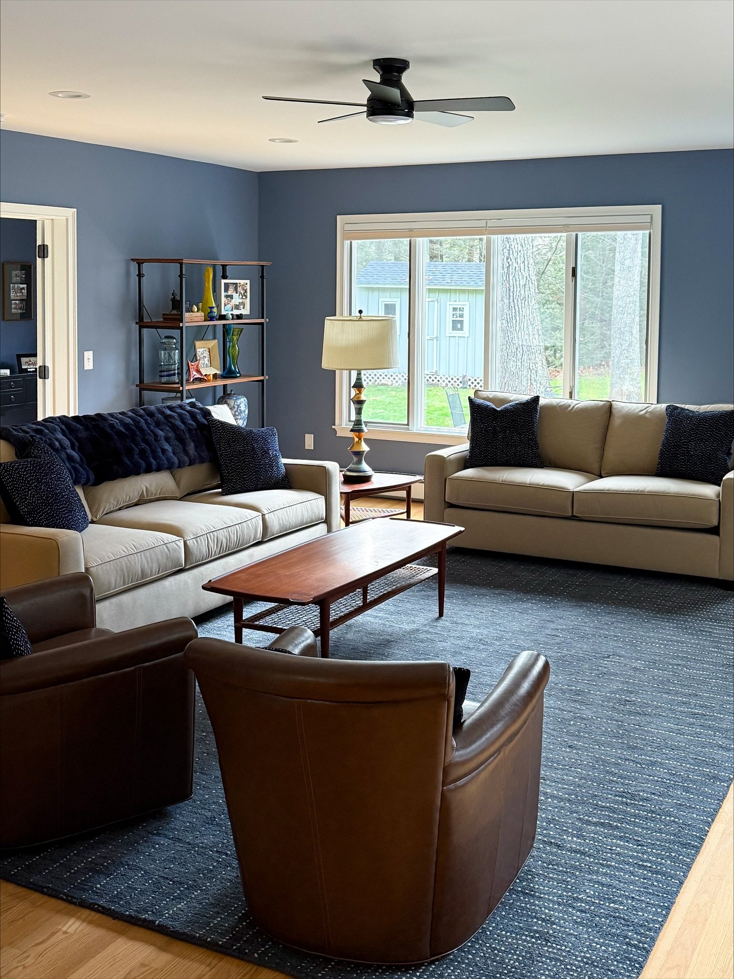 A whole new space is born. ✨

It&rsquo;s a little hard to even remember now what the room once looked like (although i found a photo so swipe to the last pic to see). It was not the vibe the homeowner wanted and it didn&rsquo;t make you want to sit d