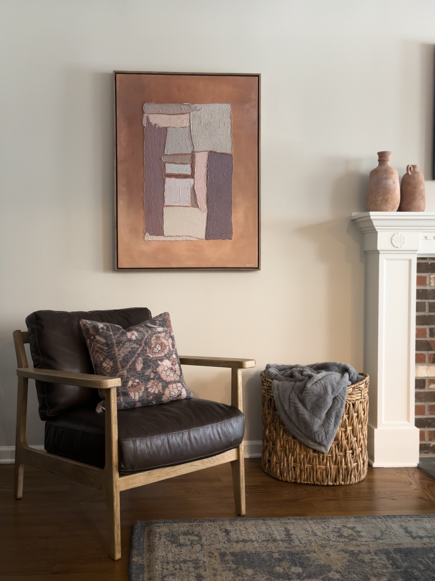 Coffee, tea, reading chair? Yes please.

Especially on a day like today when the sound of the rain does not encourage wanting to leave the house.

.

#neilandesignstudio #interiorstyled #cozyhomevibes #thisoldhouse #ctinteriordesign
