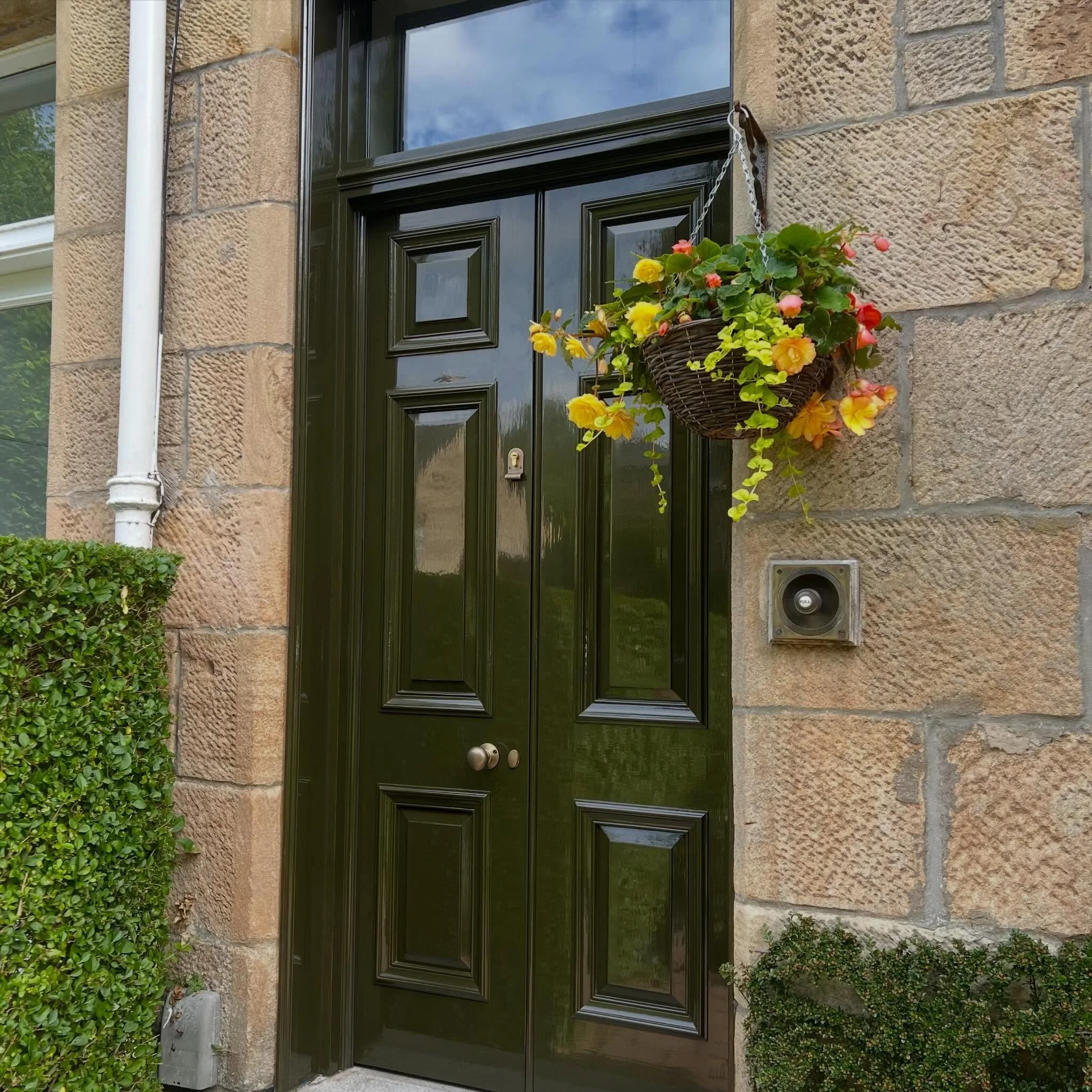 We also do doors.. 

Check out our page @stormdoorsglasgow where we make all of your door dreams come true. 

Drop us a DM for more info ✌🏻

#mckinlaybuilt #stormdoorsglasgow #stormdoors #glasgow #helensburgh