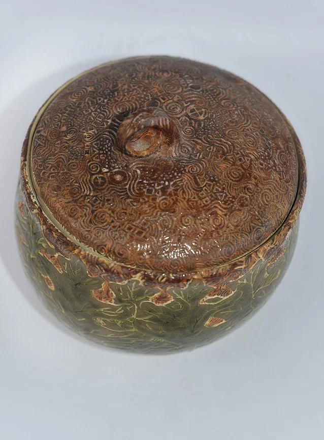 PotwithLid.jpeg