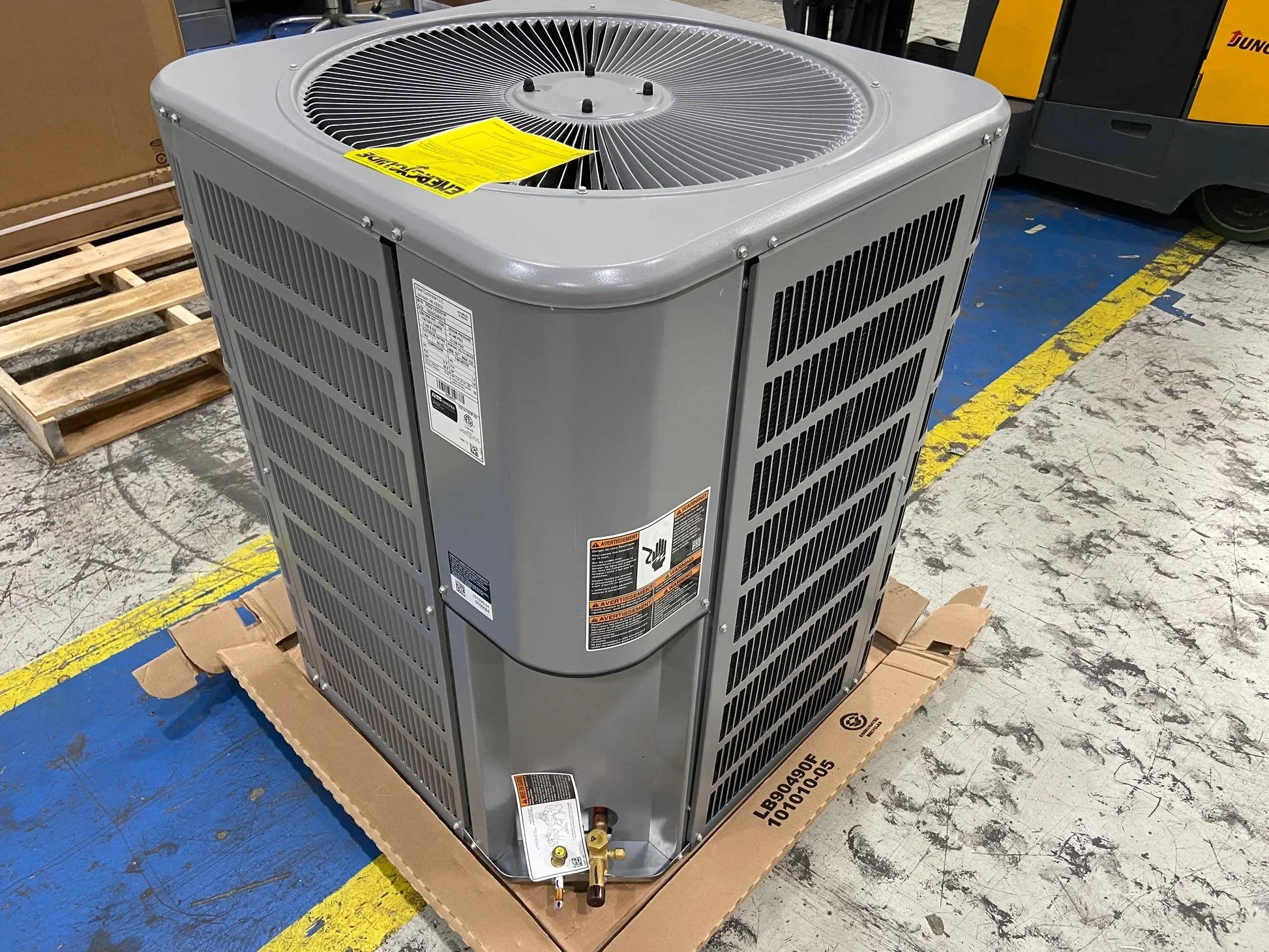 Residential central air conditioner condenser unit used for home cooling and energy efficiency