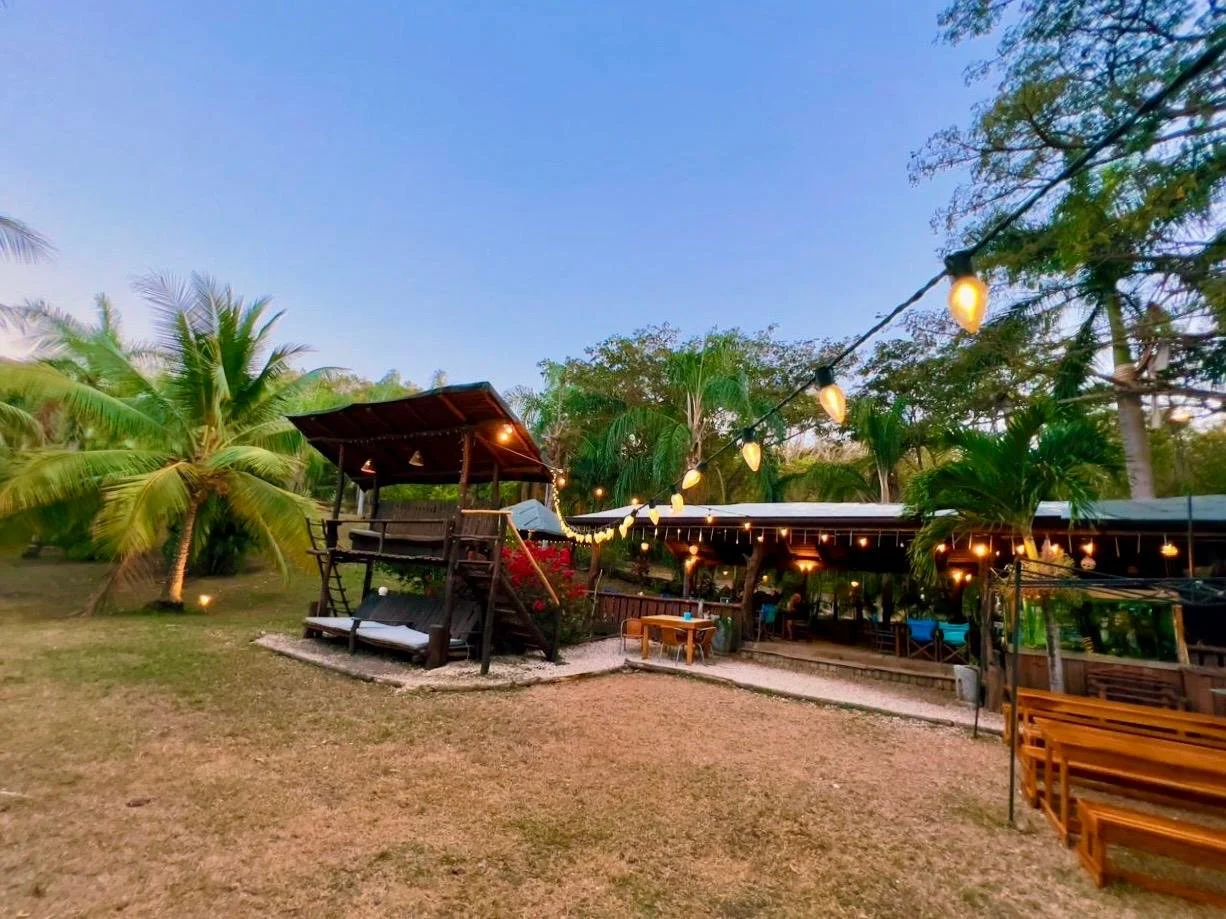 Aroma del mar beach restaurant.jpeg