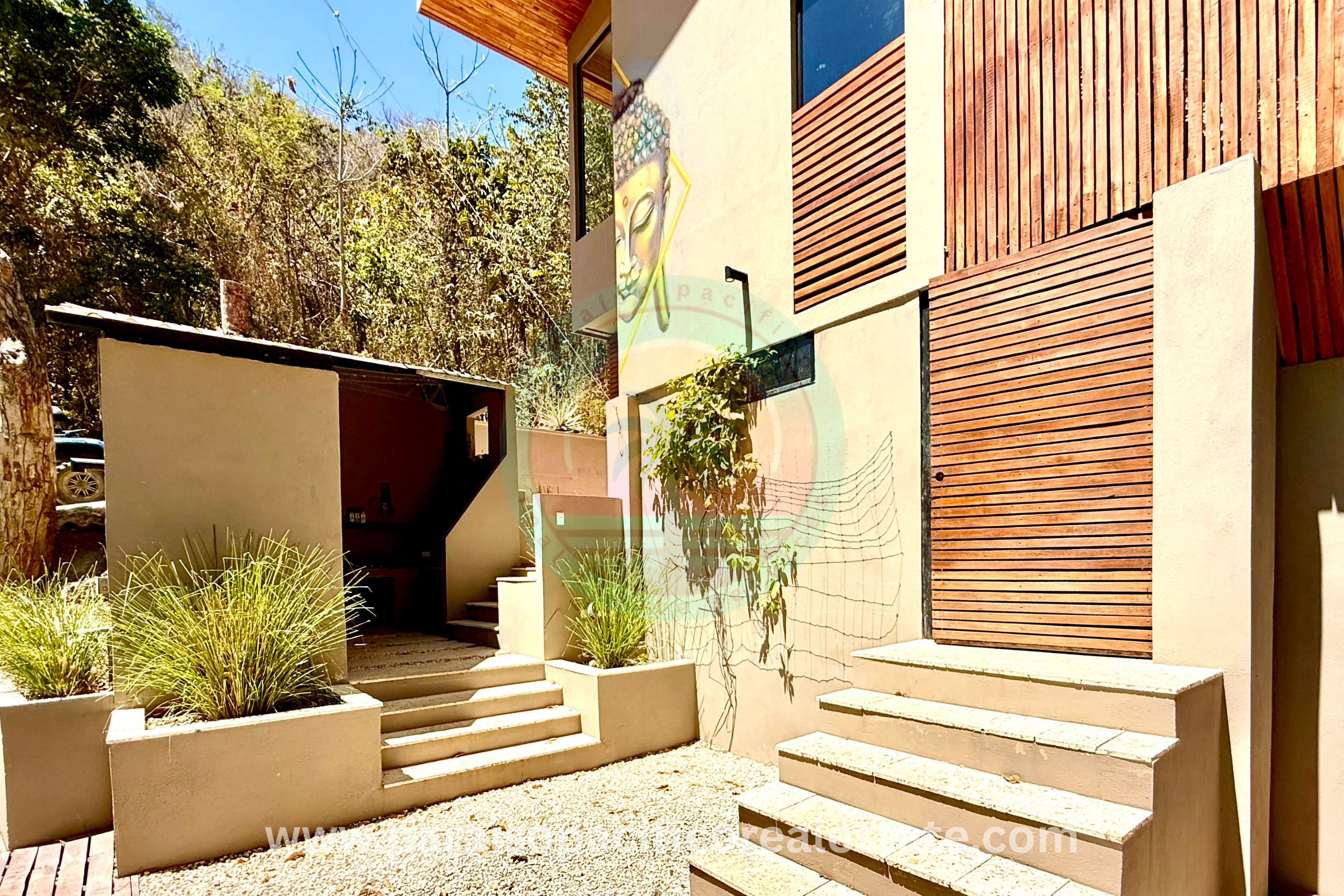 Exterior at Buddha House Organos near the beach in Costa Rica