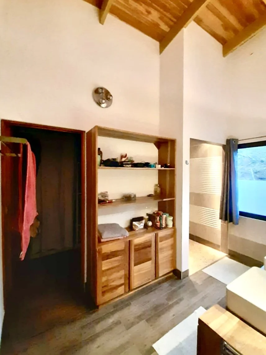 c8208758-4339-4c50-97f6-7d6782b76936.jpeg