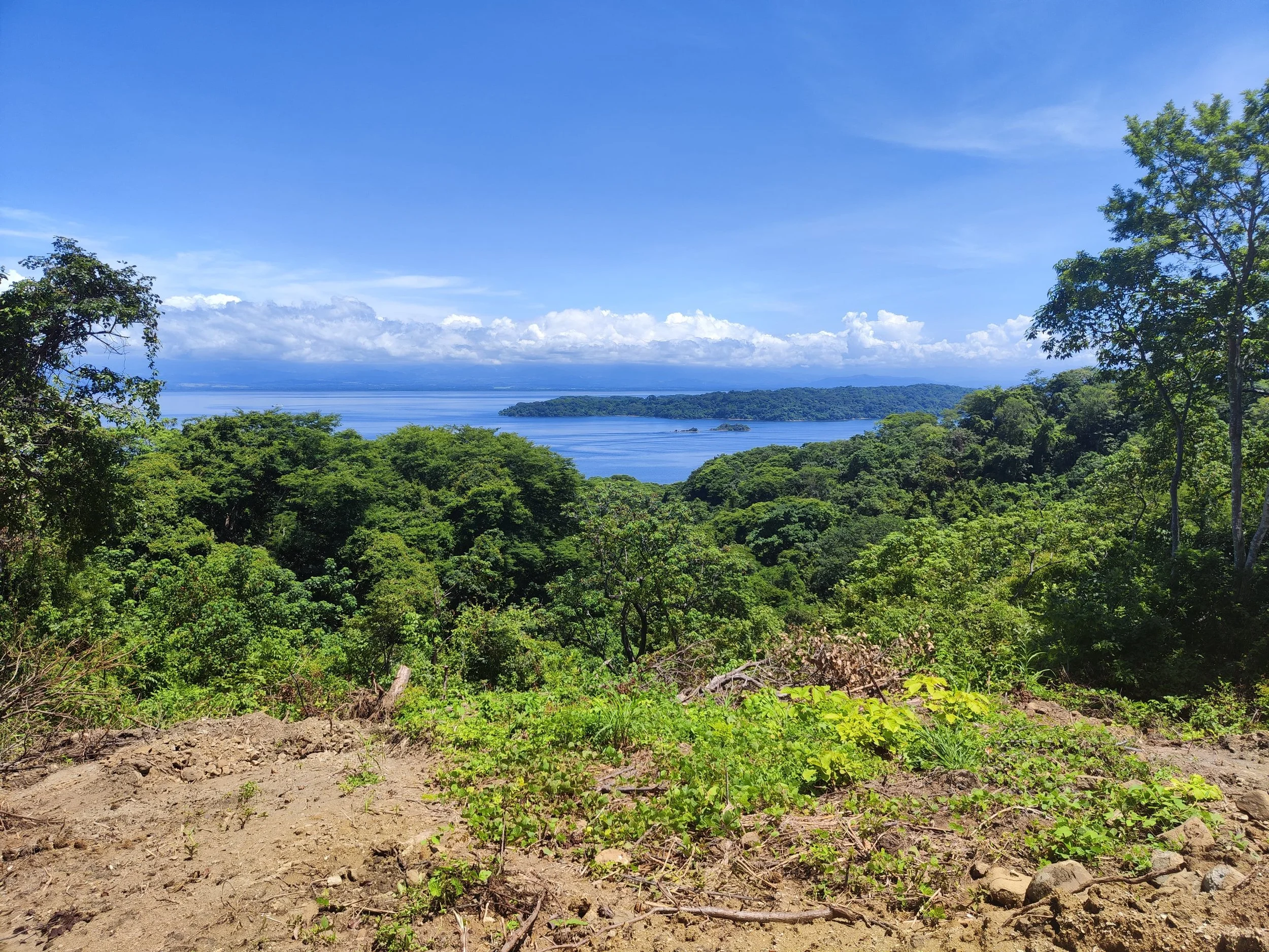 Ocean view lot for sale in Roma Del Mar Playa Naranjo Costa Rica overlooking the Gulf of Nicoya