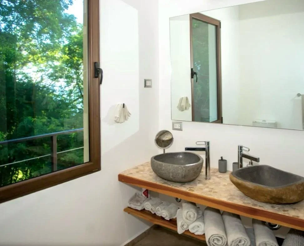 Bodo 1 washroom 2.jpg