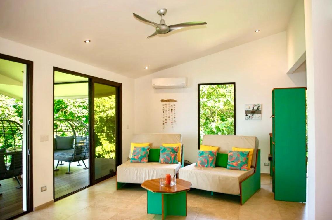 Bodo 1 - Living room.jpg