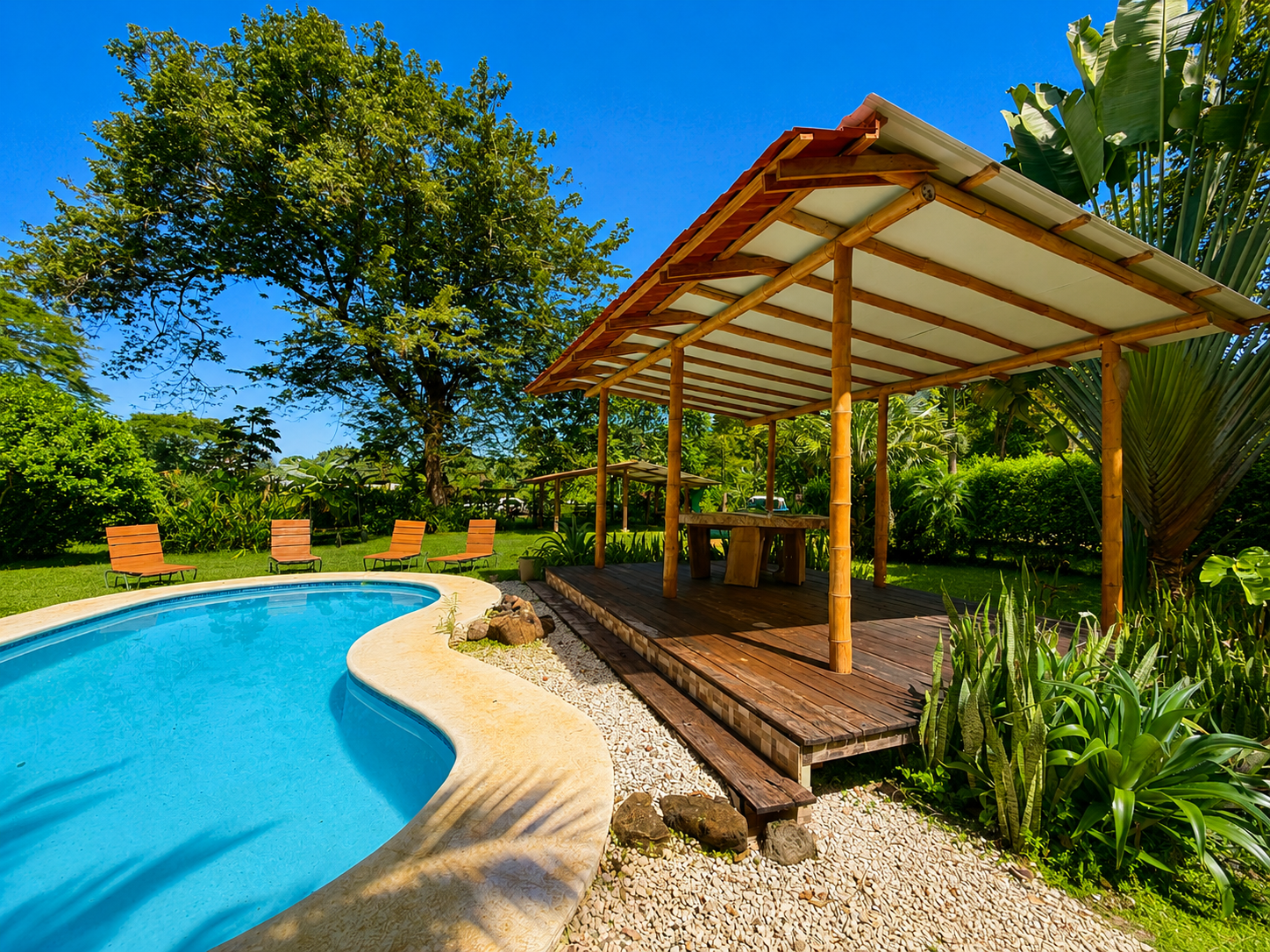 Outside pool rancho 2.png