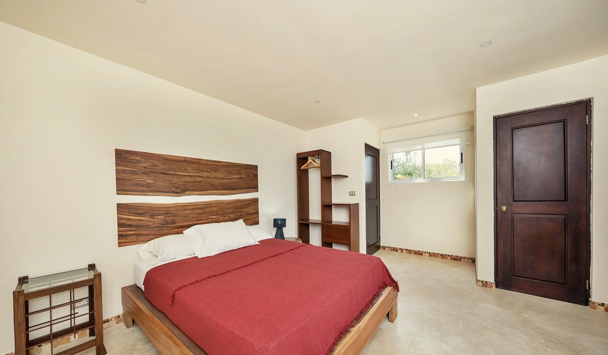 bedroom 4.jpg