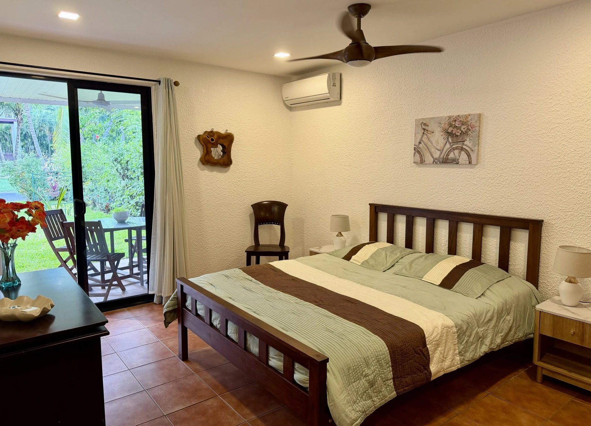 Semi 521 bedroom 2.jpg