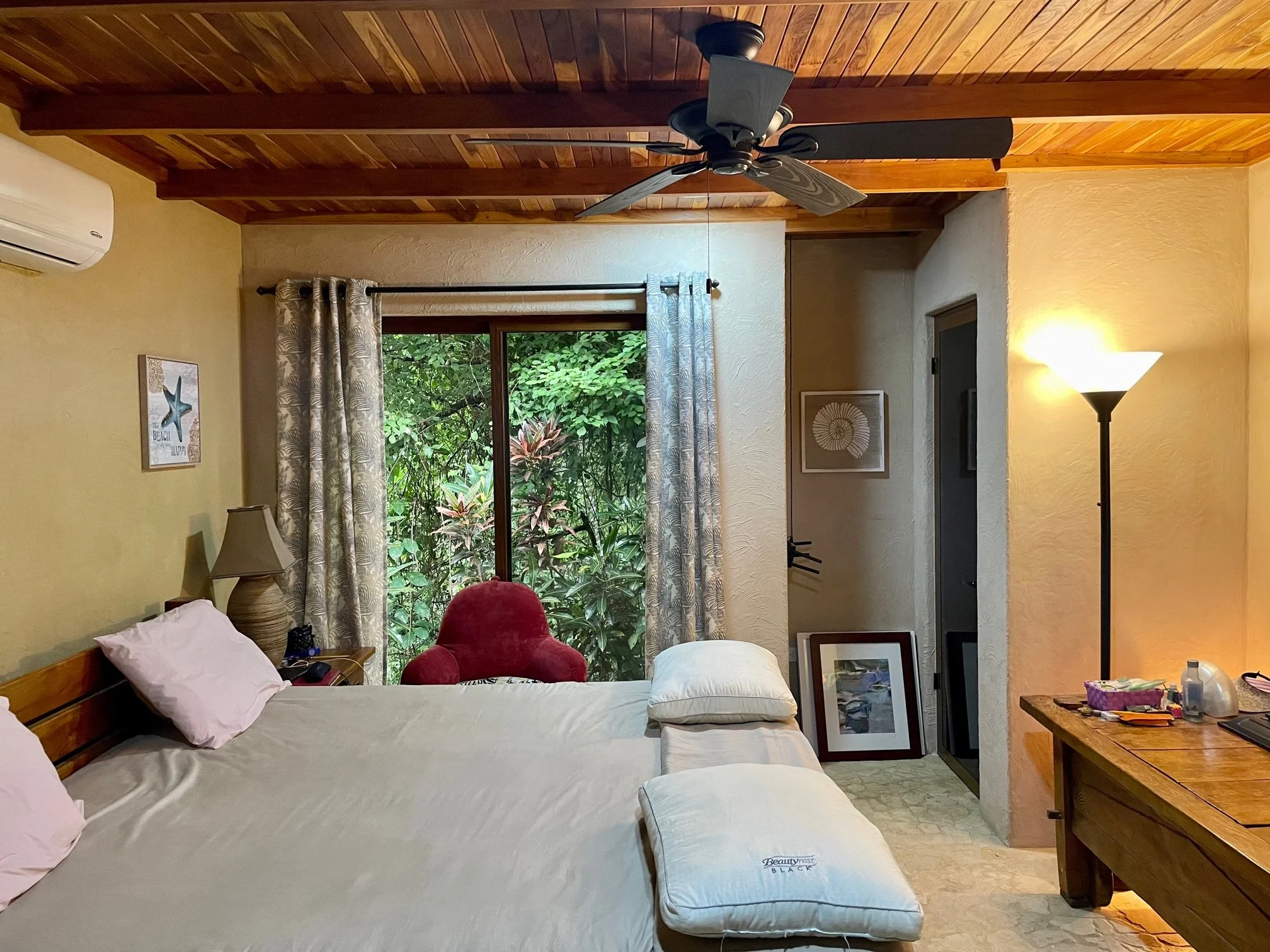 bedroom.jpg