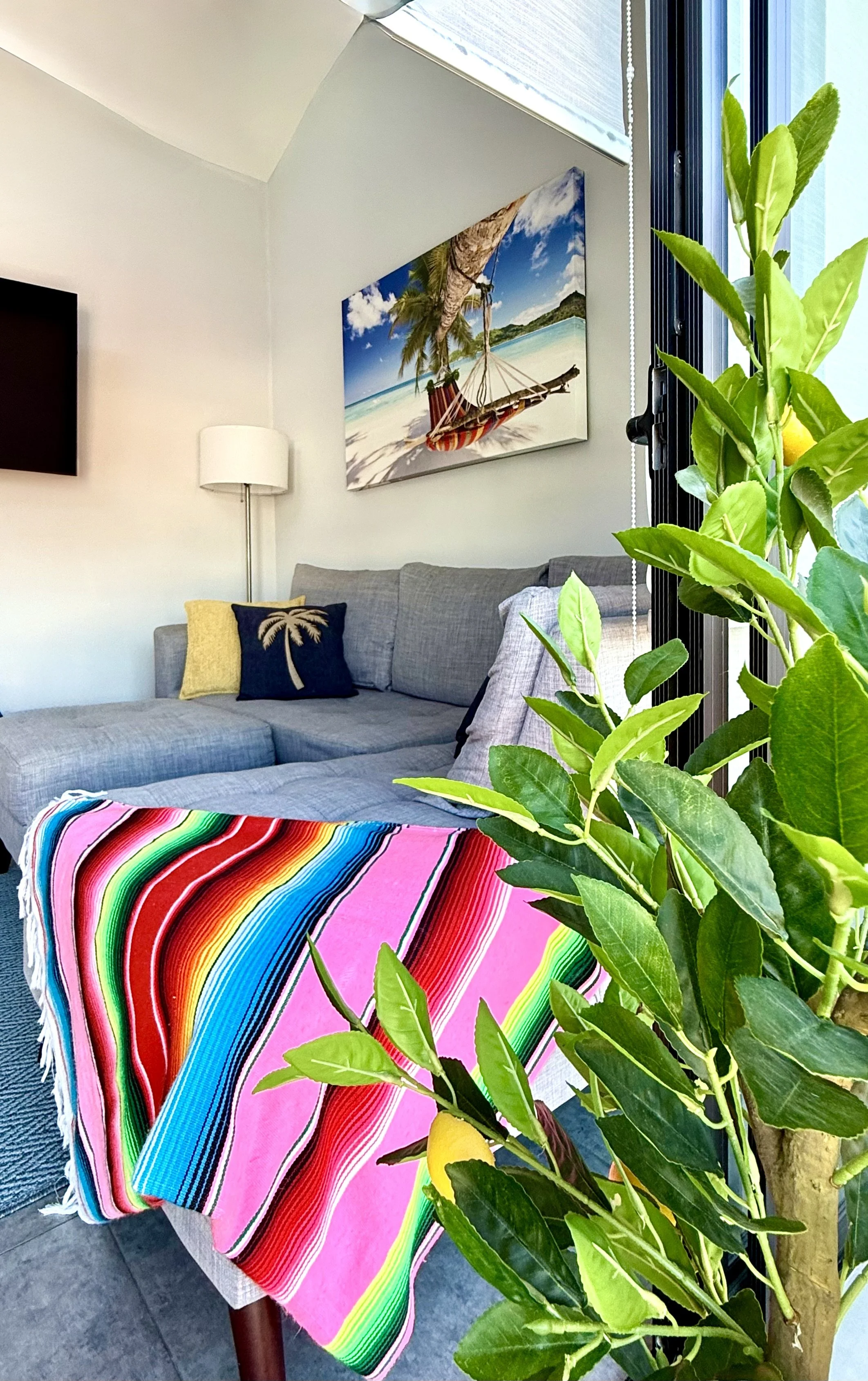 Freshly painted and newly decorated apartment in San Pedro