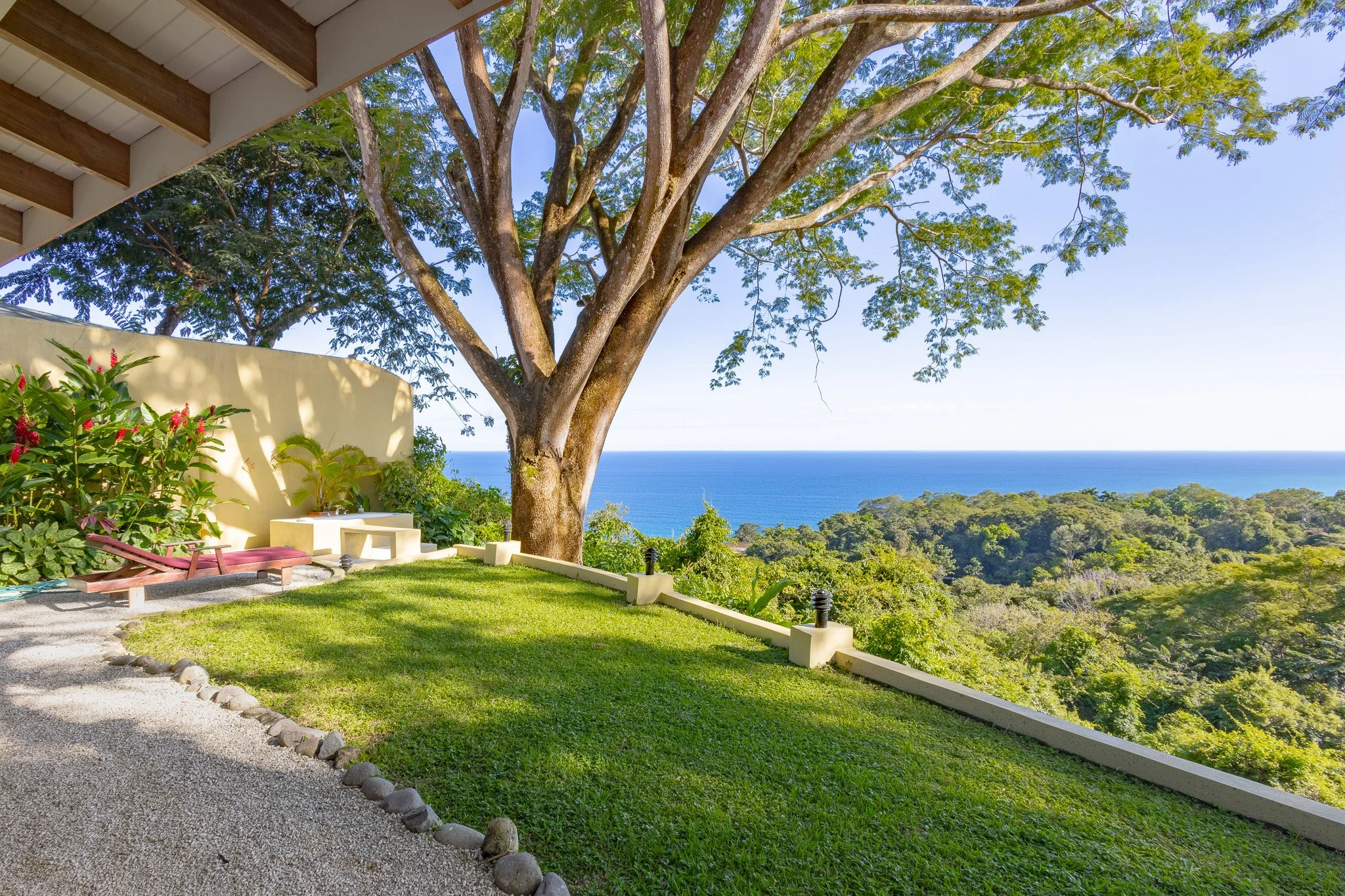 Oceanview Estate Montezuma view 4.jpg