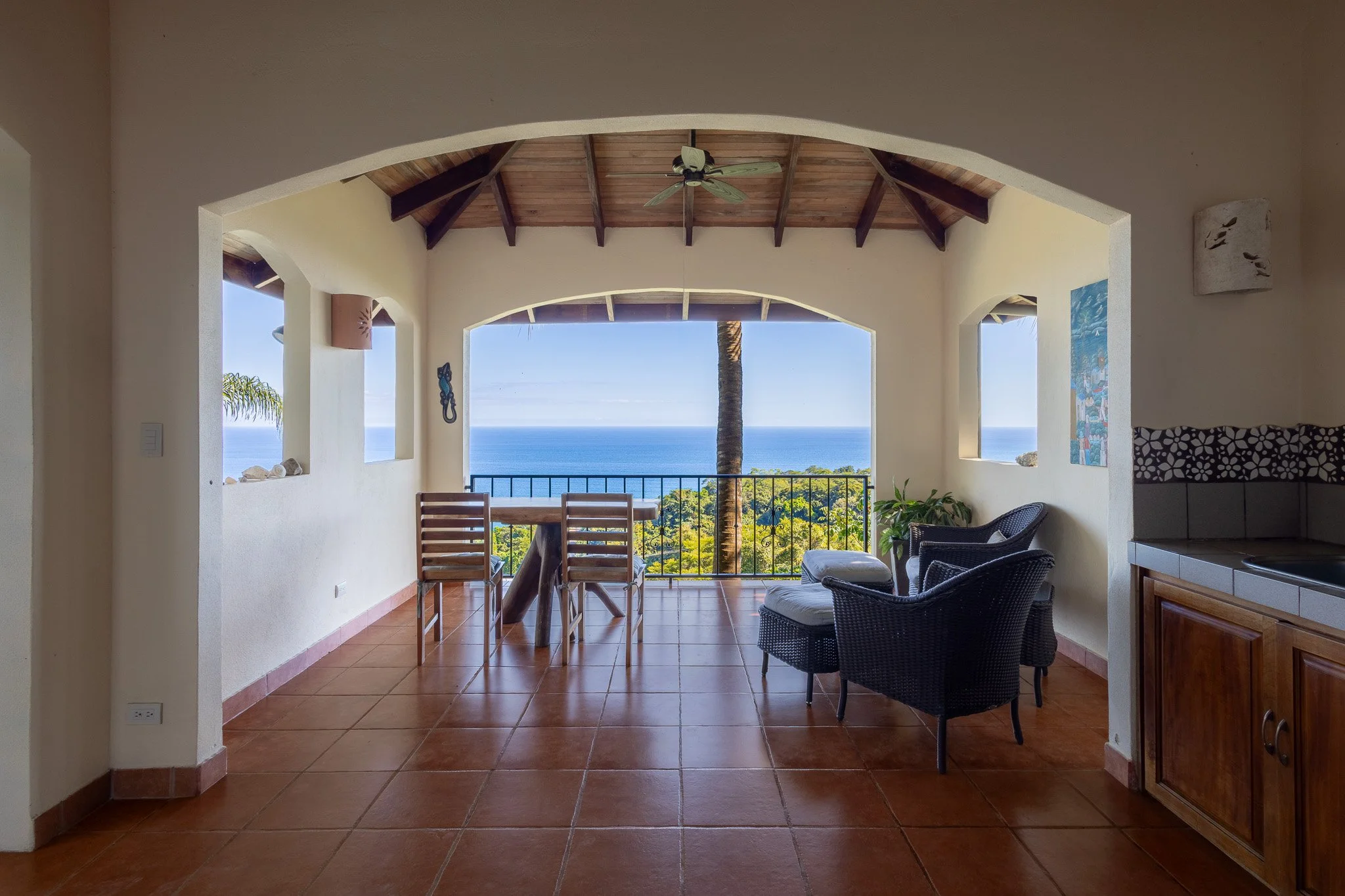Oceanview Estate Montezuma casita int.jpg