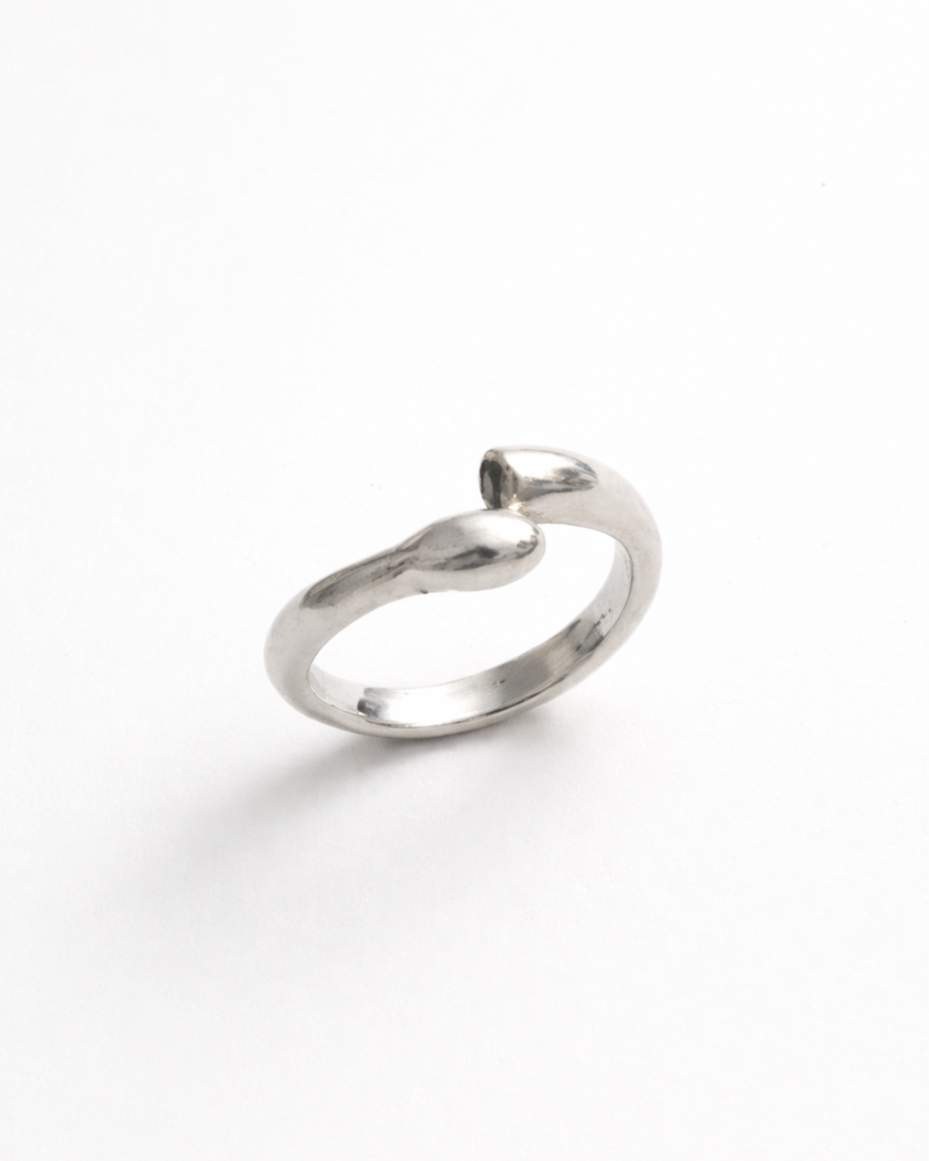 Halfmoon Ring