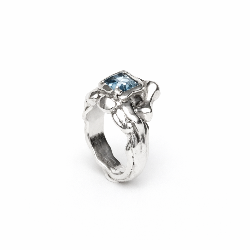 Liquid Desig Ring III - Blue Topaz