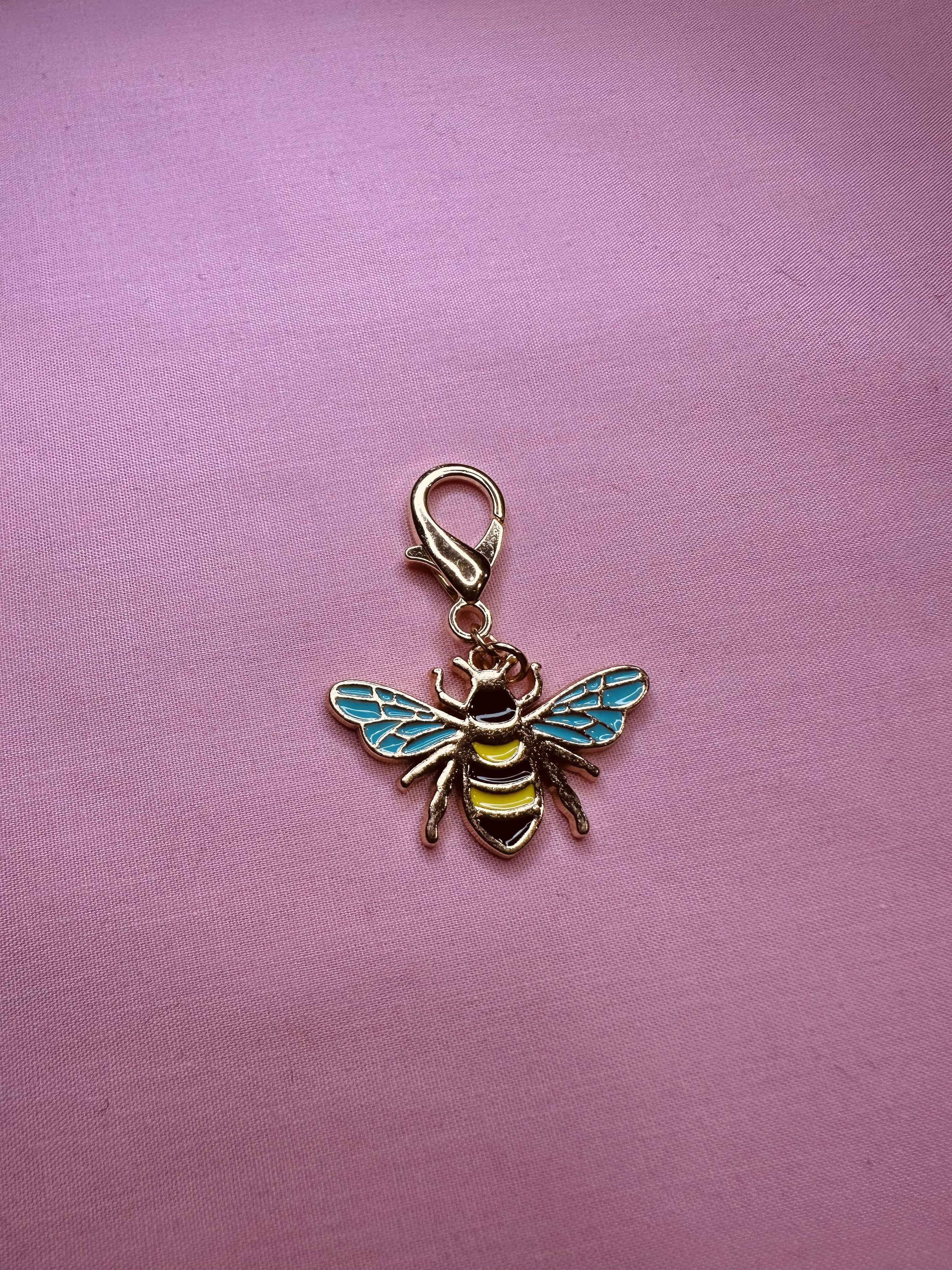 Teal Wing Bee Crochet Marker