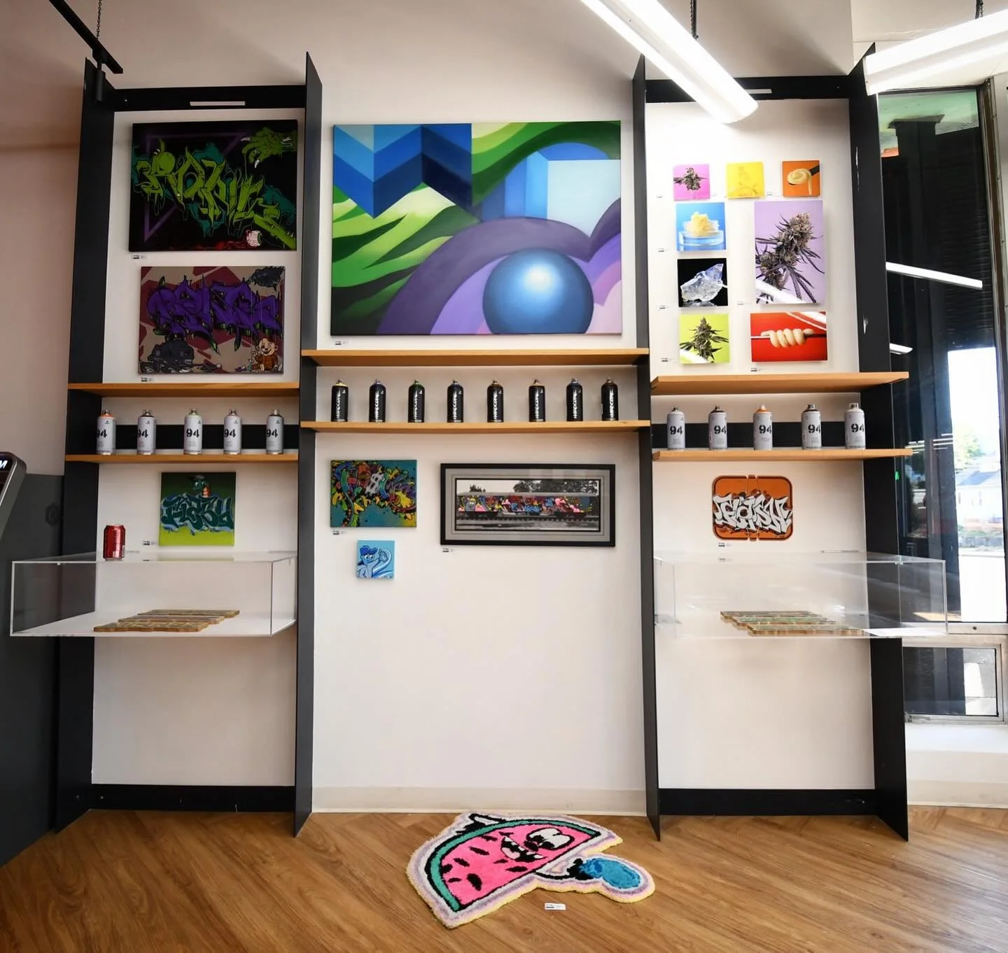 Shoutout to the team at @portal503pdx - congratulations on your grand opening. Stop by and check out the art activation we installed with @themartpdx and @invoicepdx.
Featuring artwork by @terpodactyl_media, @muralsbyflash, and @opasit.
Nothing Fo