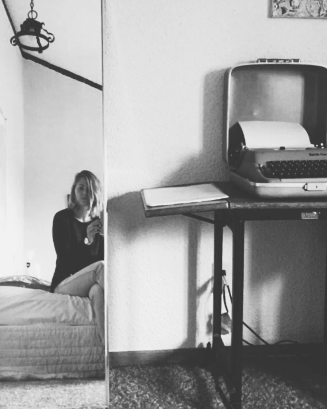 Noticing the dissonance 🪞
5 signs of misalignment I saw in myself.
Read more on the latest blog 👩🏼&zwj;💻

🔗 Link in bio &amp; Current Blog highlight✨