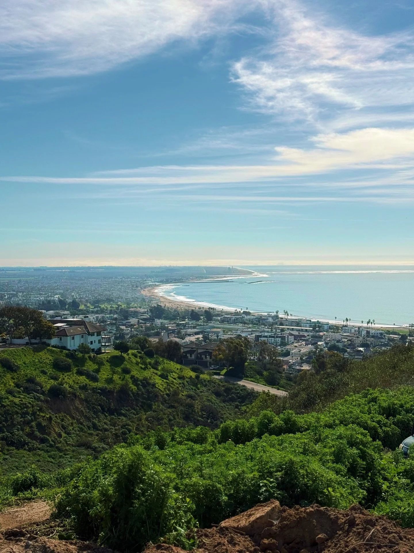 California dreamin&rsquo; on a Monday 💭🌴

#CatchingEconomy #PersonalTravelBlog #TravelAndGrowth #StoriesFromTheRoad #CreativeJourneyBlog