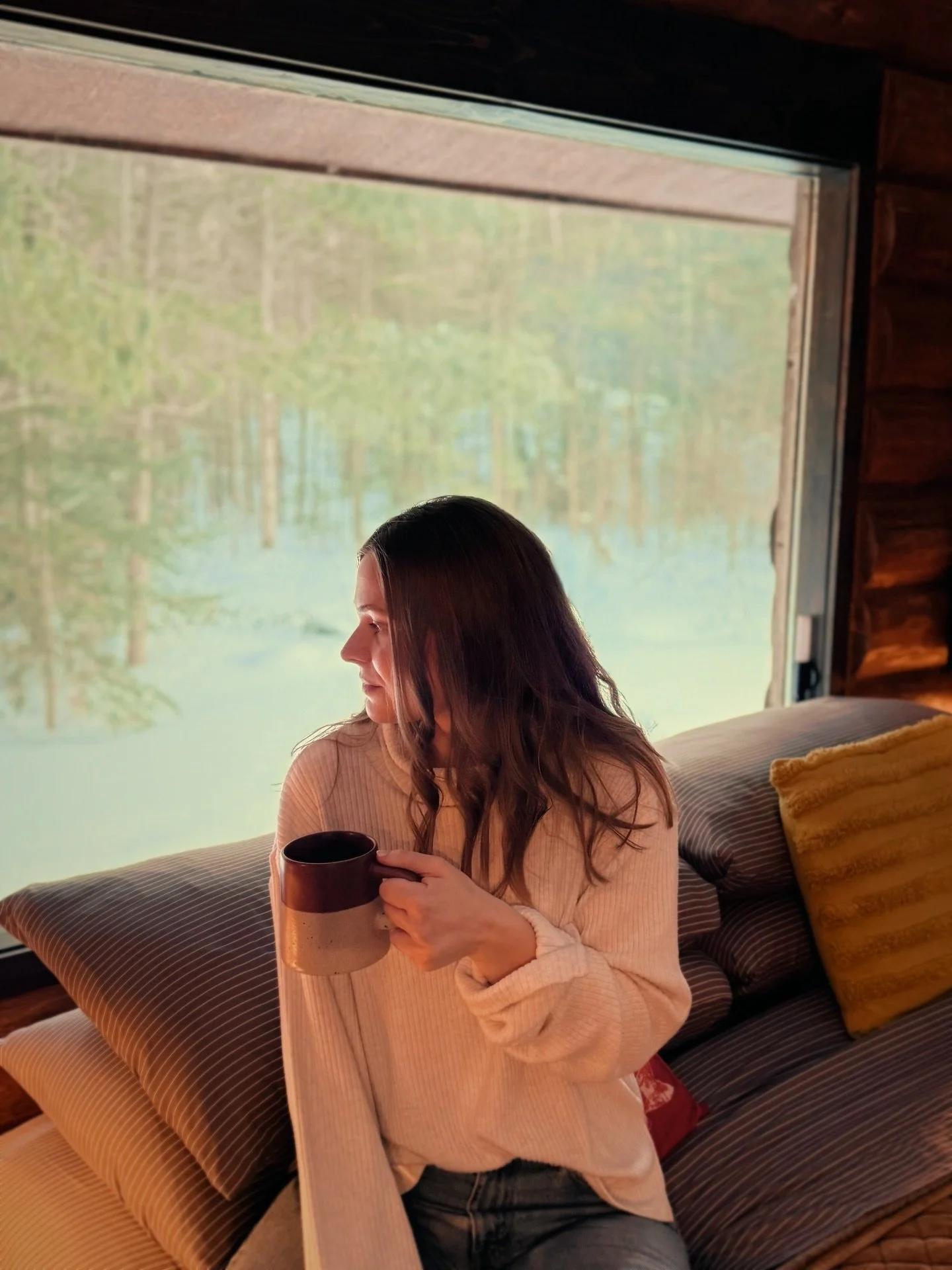 &ldquo;Mornings are for coffee and contemplation.&rdquo;
&mdash; Jim Hopper

#CatchingEconomy #PersonalTravelBlog #TravelAndGrowth #StoriesFromTheRoad #CreativeJourneyBlog
