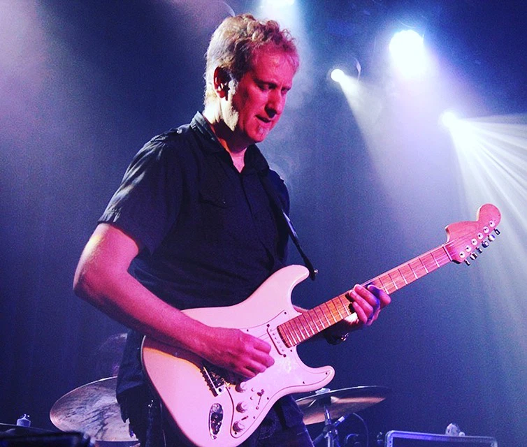 Live Music: Kirk Tatnall