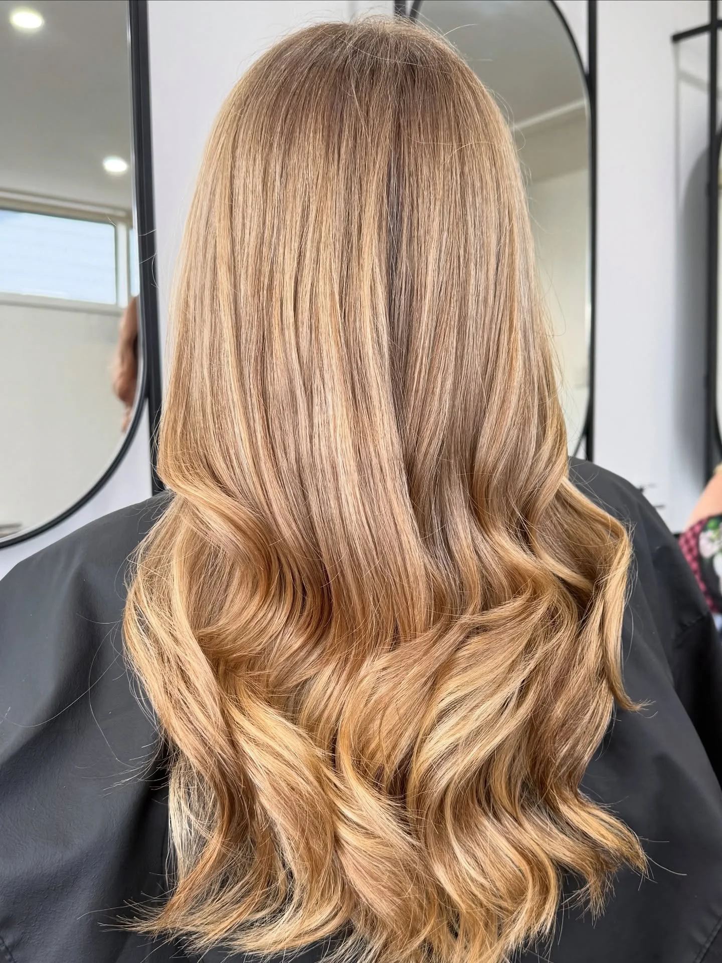 Natural golden blonde for our beautiful client! ✨ book in your summer colour now ✨#loreal @lorealaunz @lorealpro_education_nzl