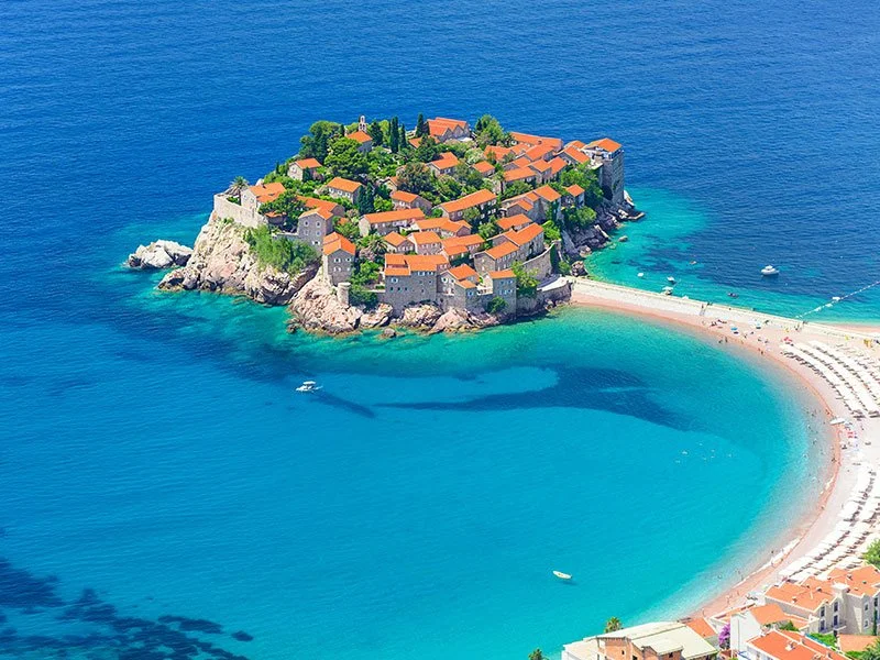 adobestock-116583188-sveti-stefan-tg.jpeg