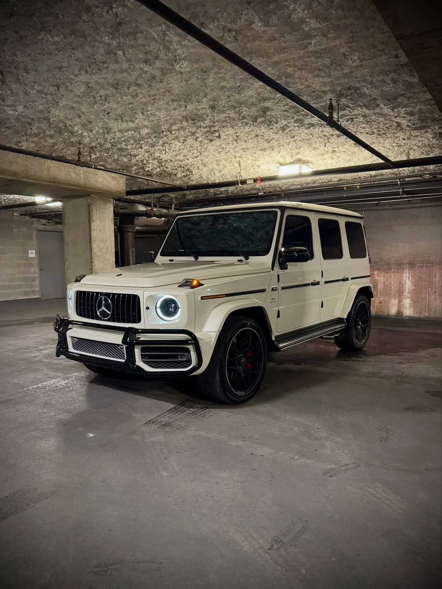 Pure class. The AMG G63 is now live at @axelluxury 🔥

Equipped with a V8 Biturbo engine, ambient lighting, all wheel drive, heated massage seats, the list goes on and on 

DM, call, or text to book a rental and experience the thrill of luxury 📲

#c