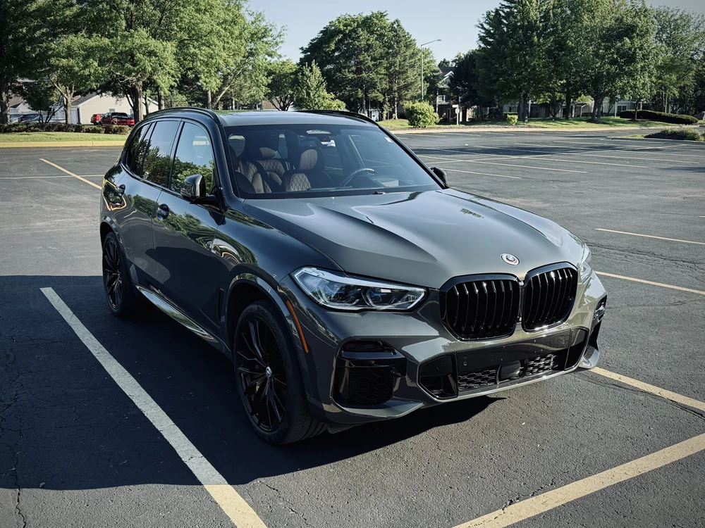 BMW X5 M50i