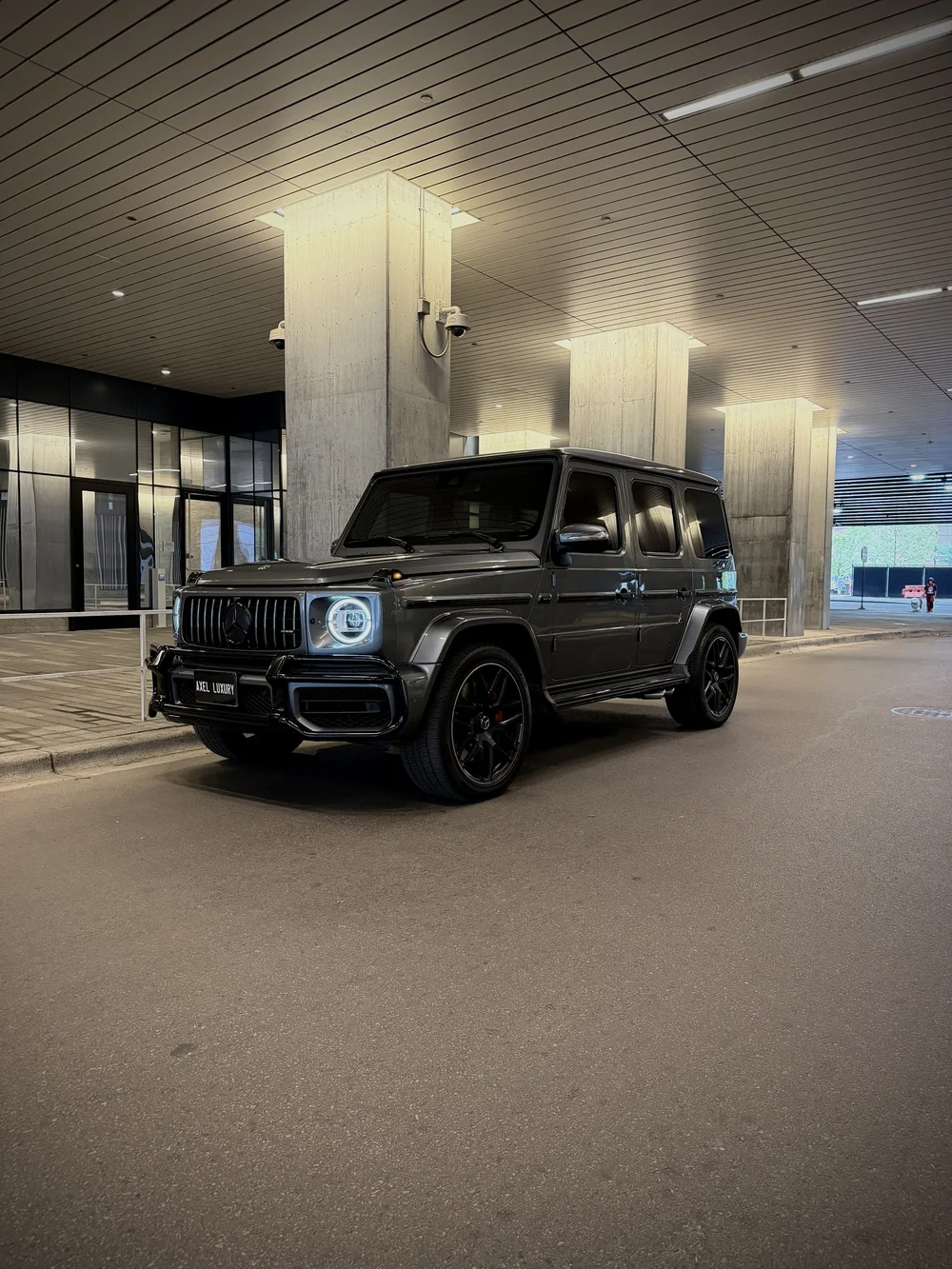 Mercedes-Benz G63 - Graphite Gray