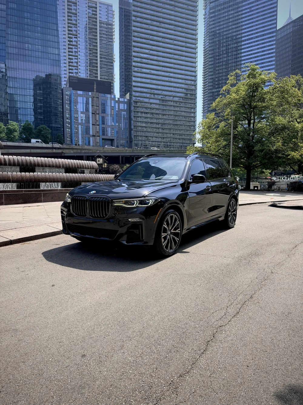 BMW X7 M50i