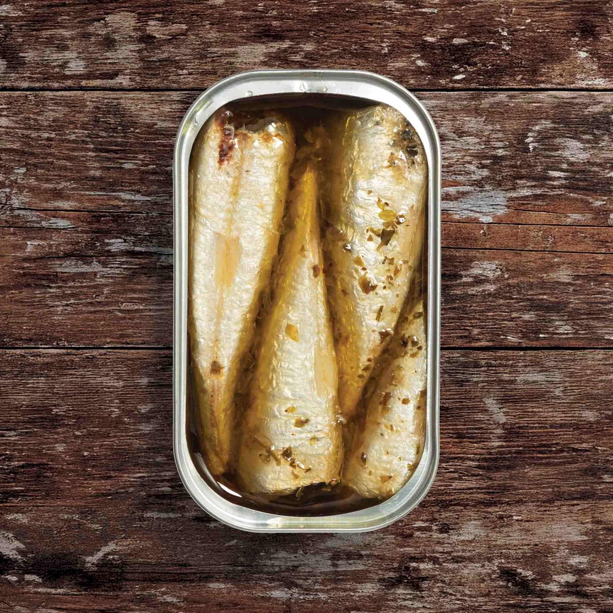 Sardinha - Steamed Sardines with Oregano Open Can.jpg