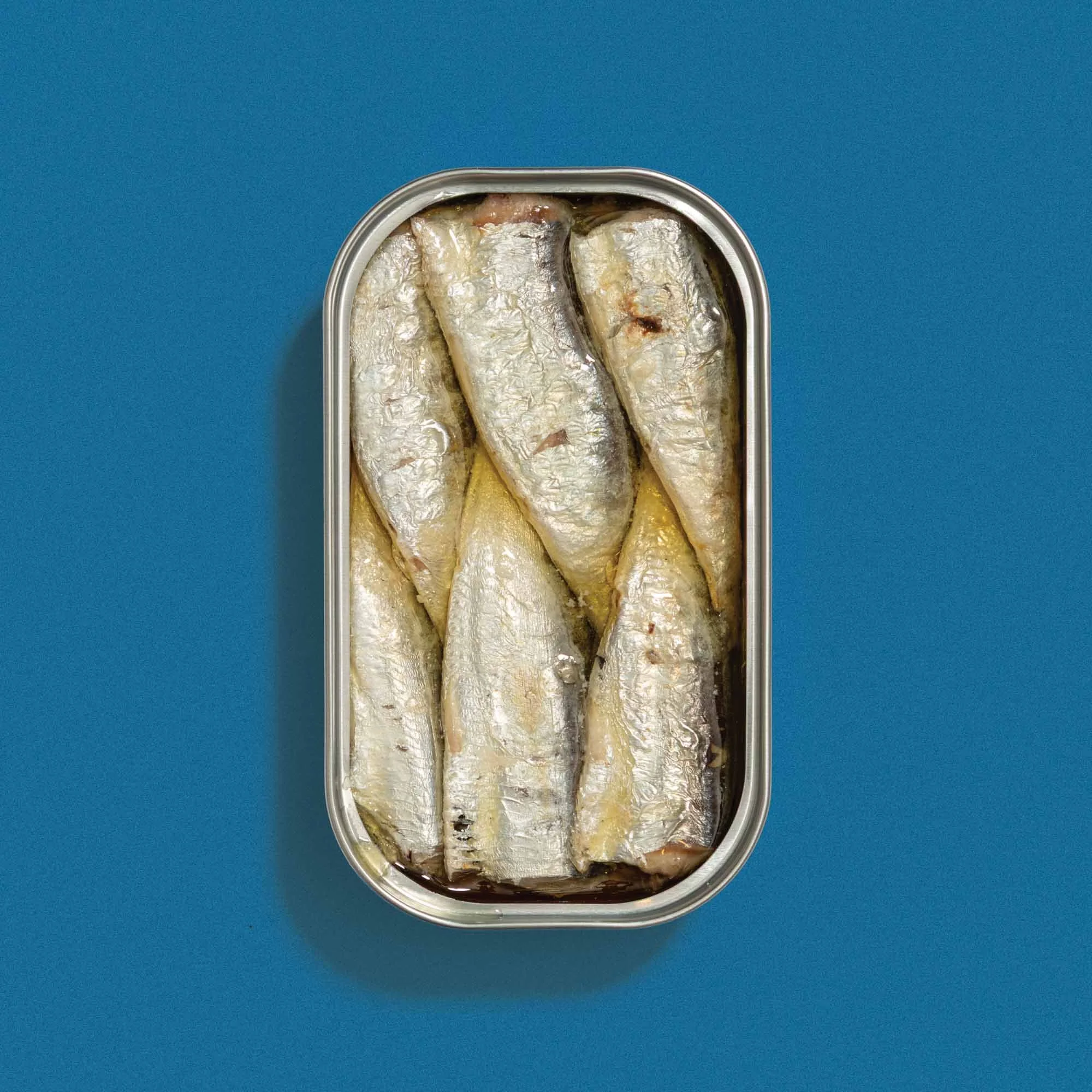 La Brujula - Sardinillas open tin.jpg