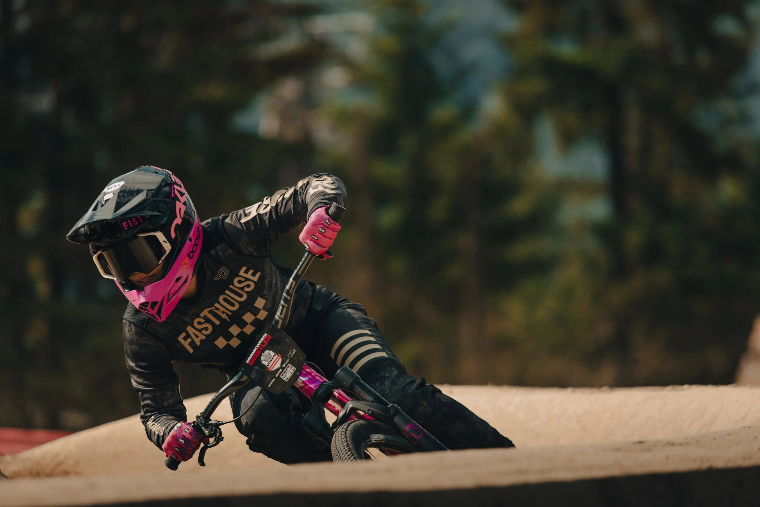 mtb photography, sea to sky photographer, kamloops, british columbia, photographer british columbia, photographer, action sports photographer, professional photographer, mountain bike photographer, squamish photographer, canadian photographer, advent