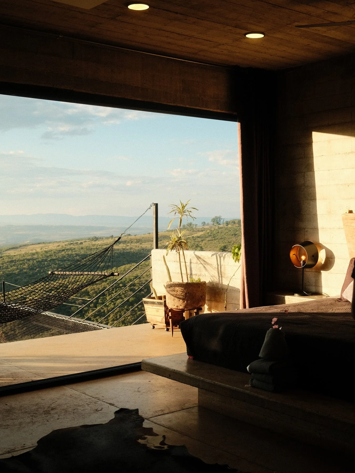 CASA-DE-PIEDRA2.jpg