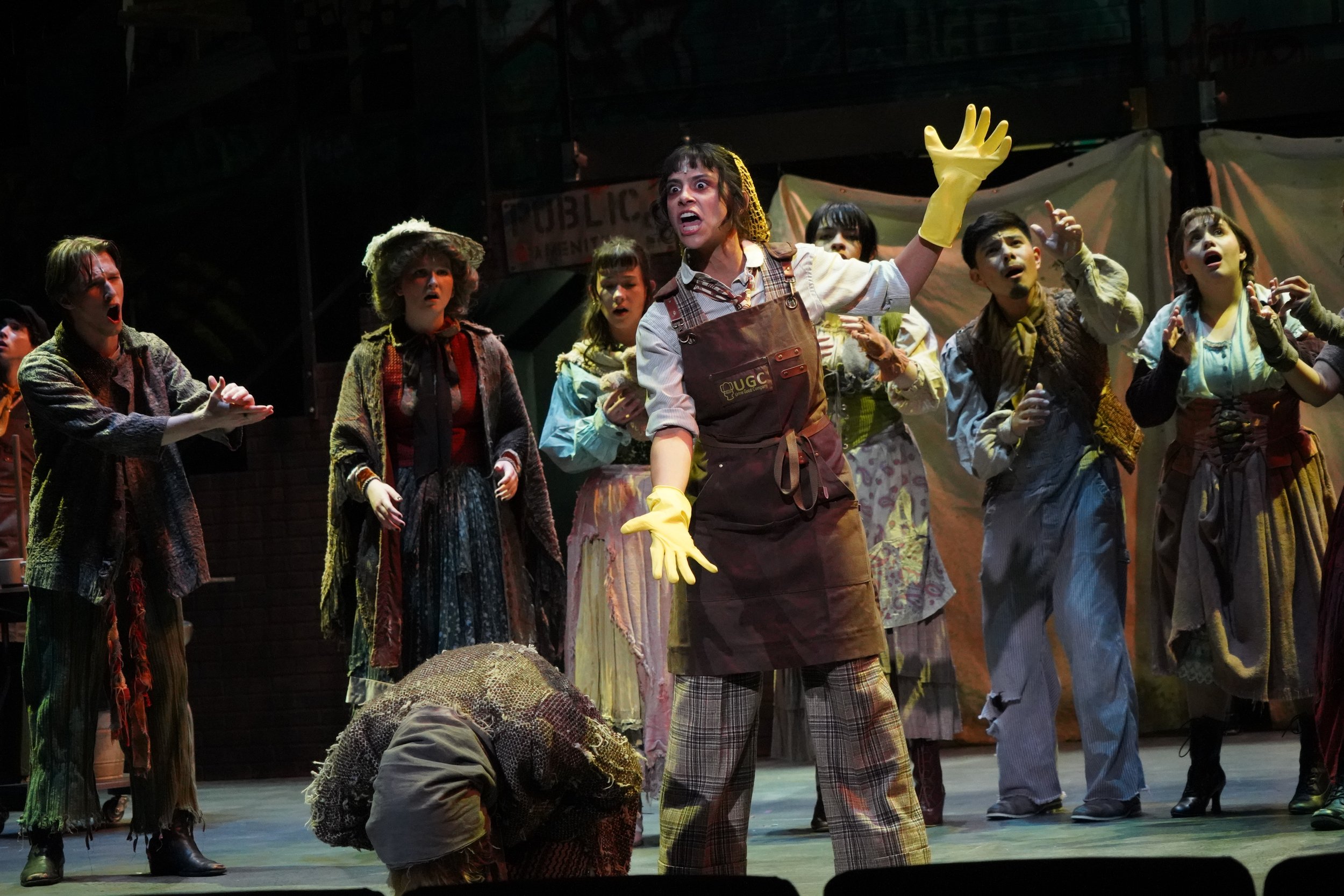 Urinetown-A1--90.jpg