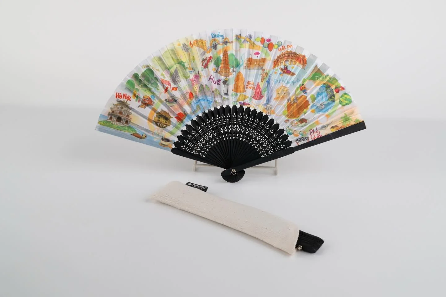 HAND FAN

#vietbam#gift#designedfan
